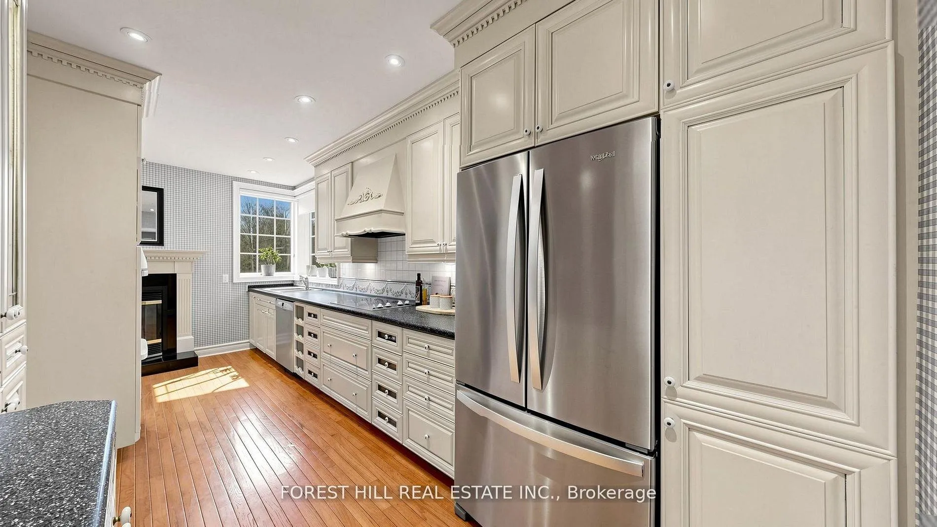 Photo 9 of 153 Glengrove Avenue W, Toronto, Lawrence Park South — HOMEH