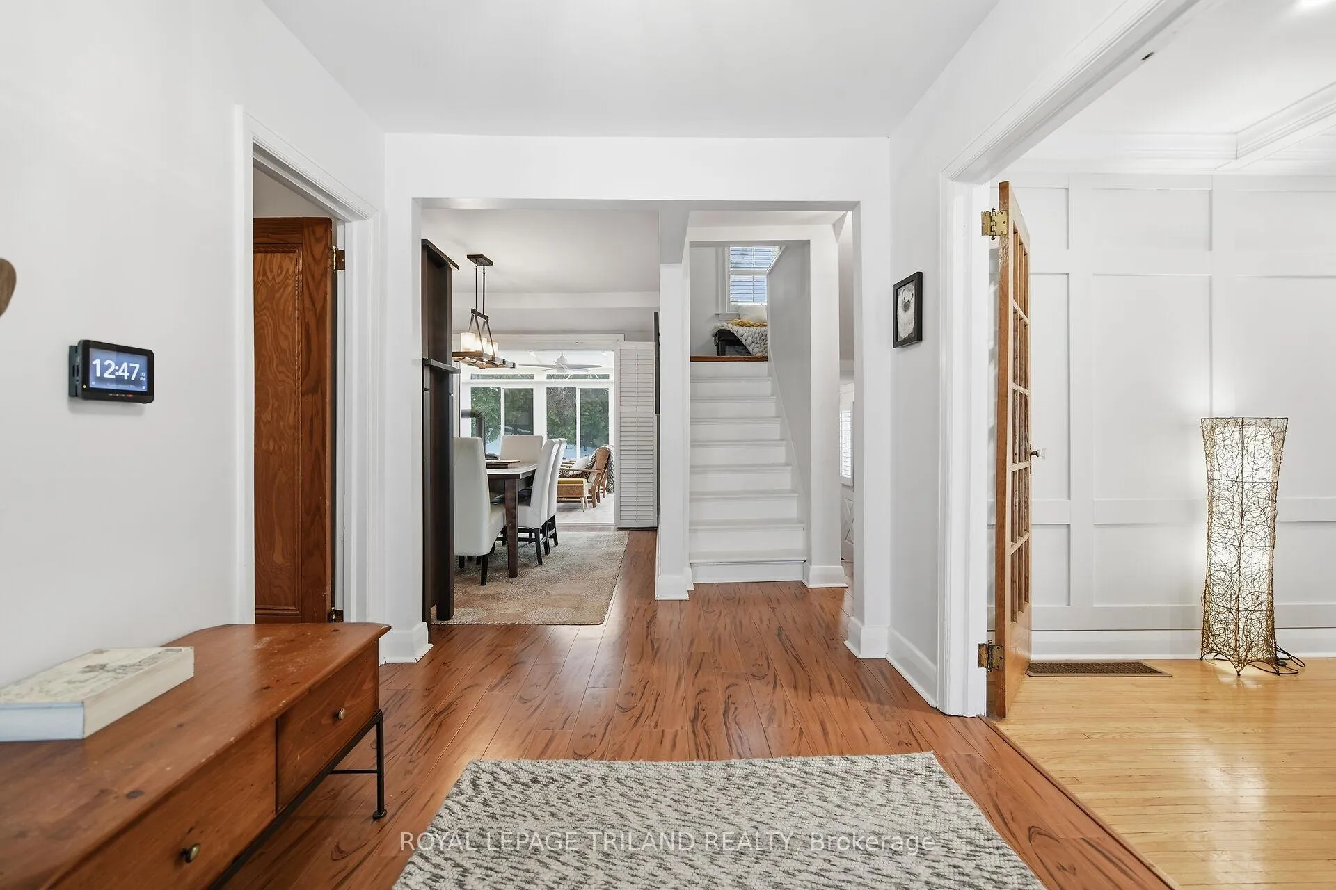 Photo 5 of 831 Riverside Drive, London, North P — HOMEH