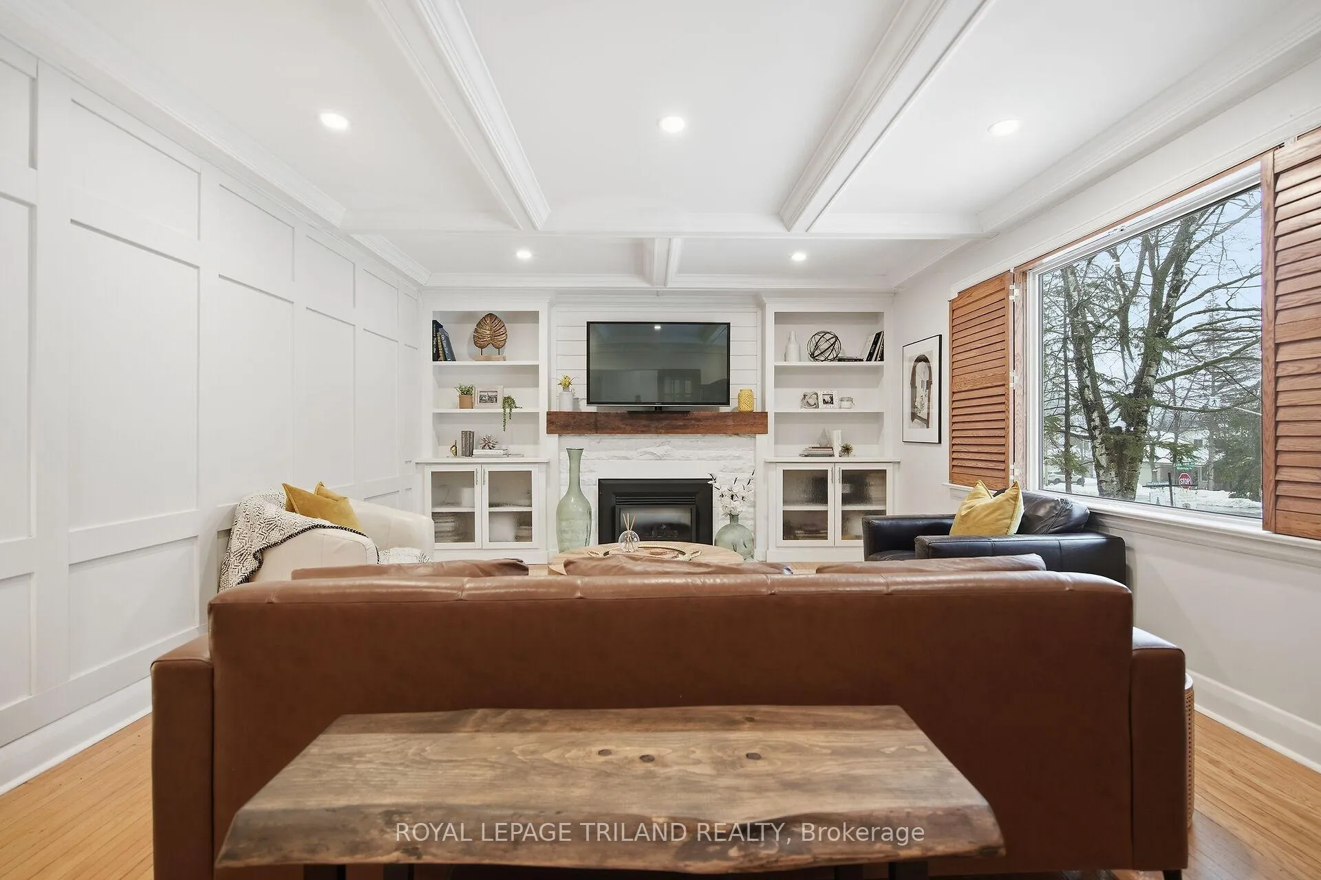 Photo 7 of 831 Riverside Drive, London, North P — HOMEH
