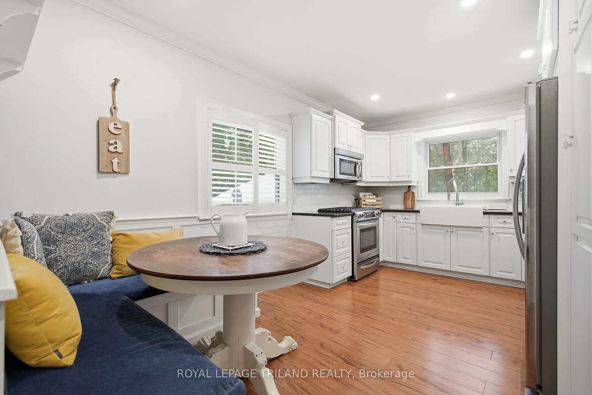 Photo 10 of 831 Riverside Drive, London, North P — HOMEH