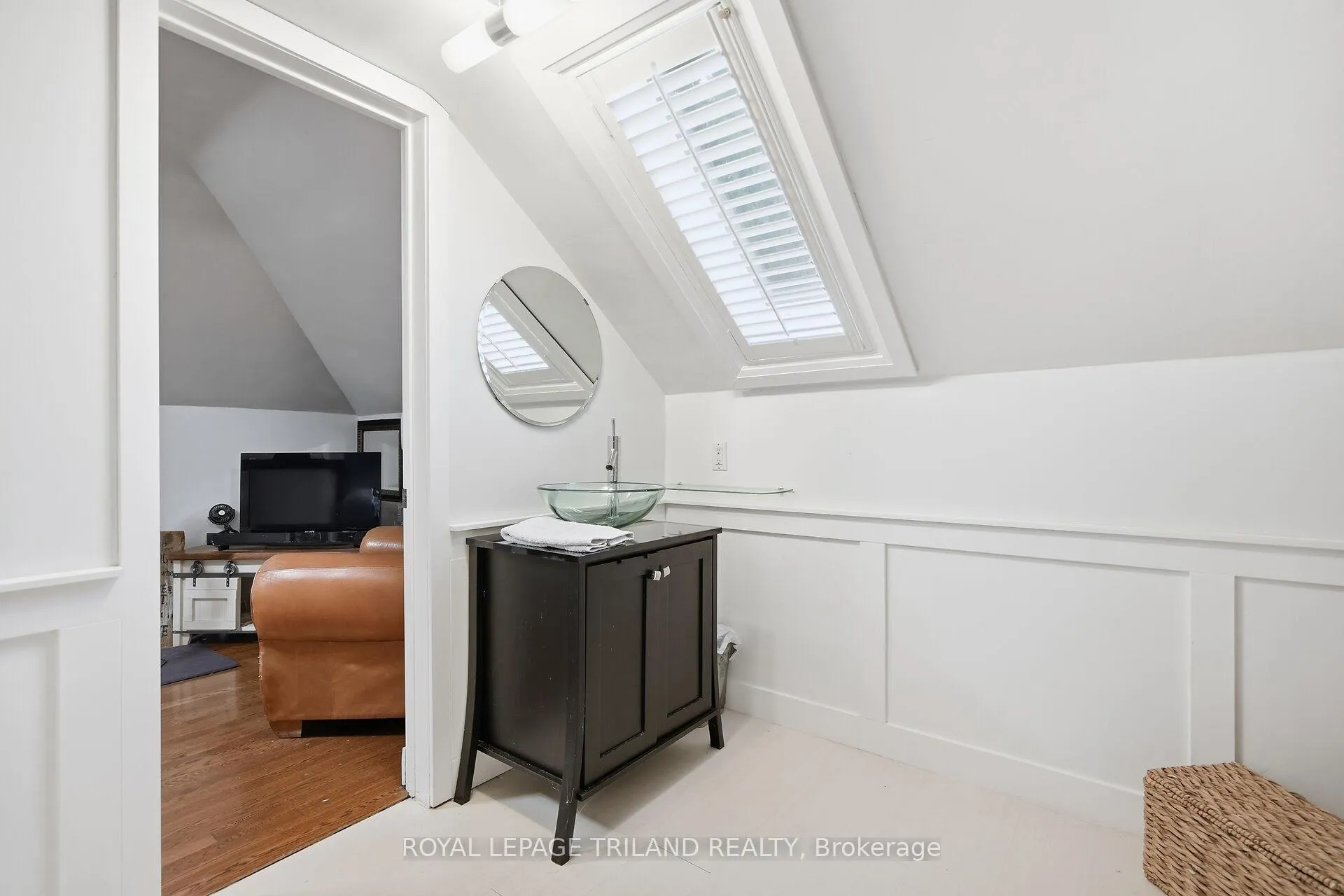 Photo 31 of 831 Riverside Drive, London, North P — HOMEH
