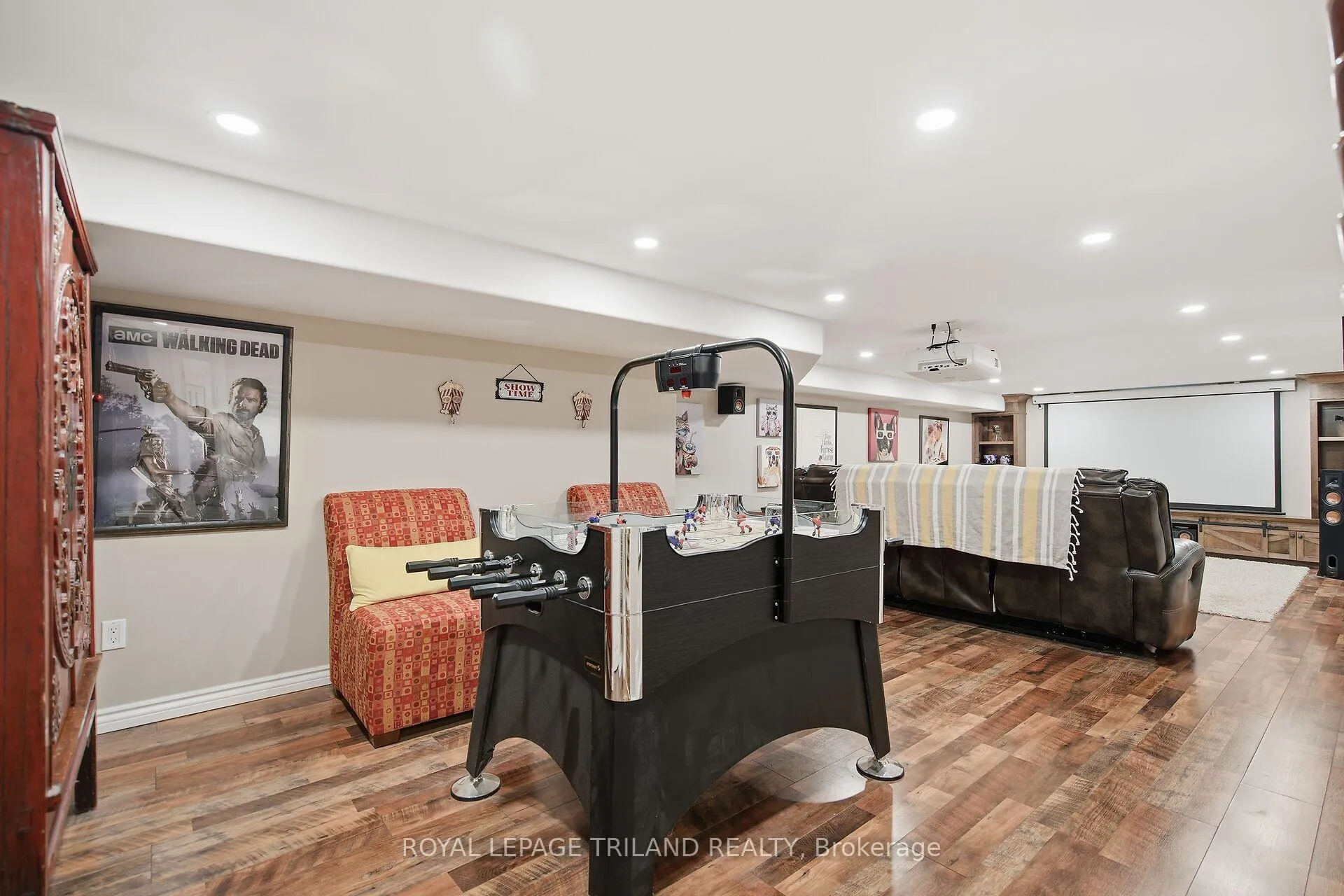 Photo 32 of 831 Riverside Drive, London, North P — HOMEH