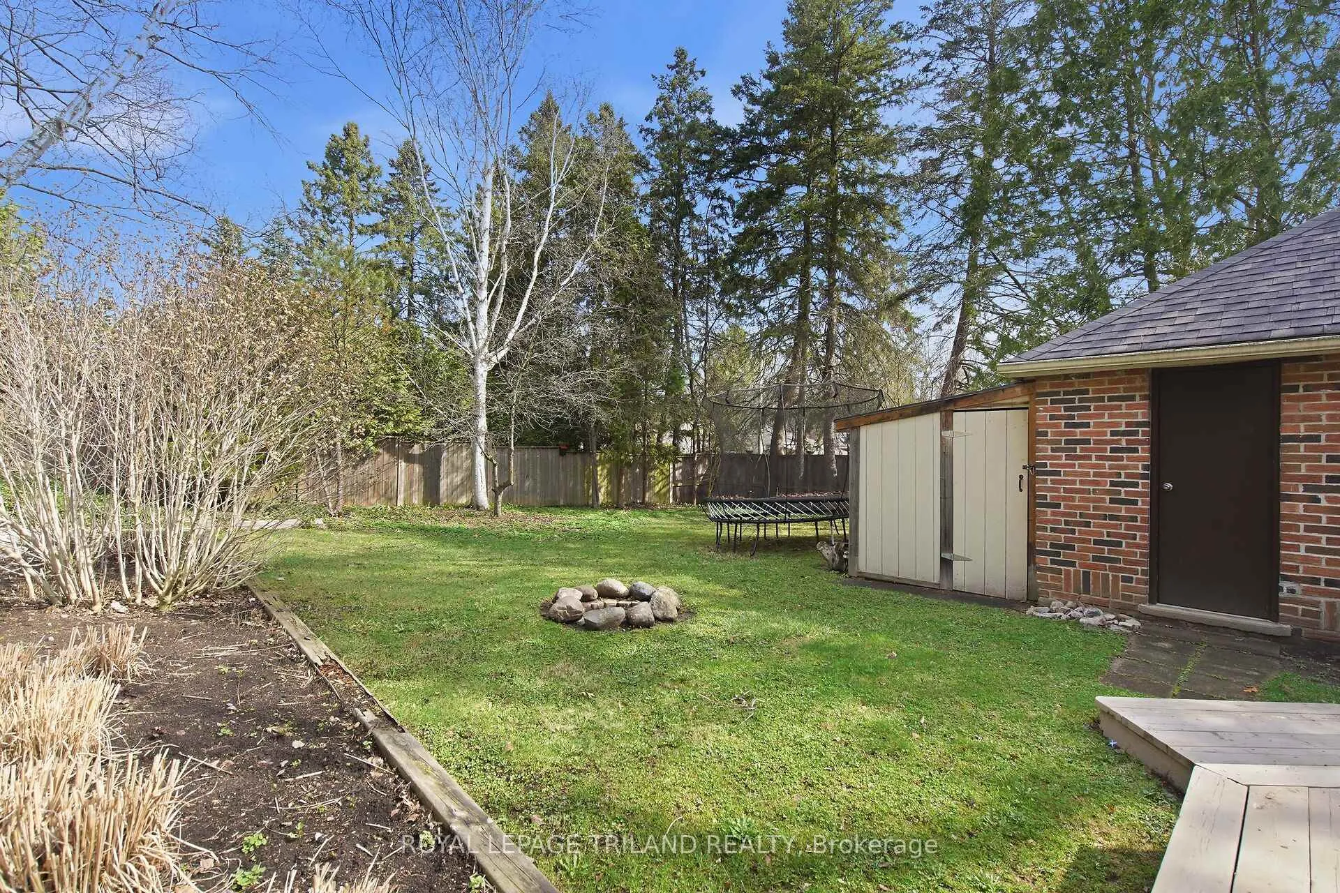 Photo 41 of 831 Riverside Drive, London, North P — HOMEH