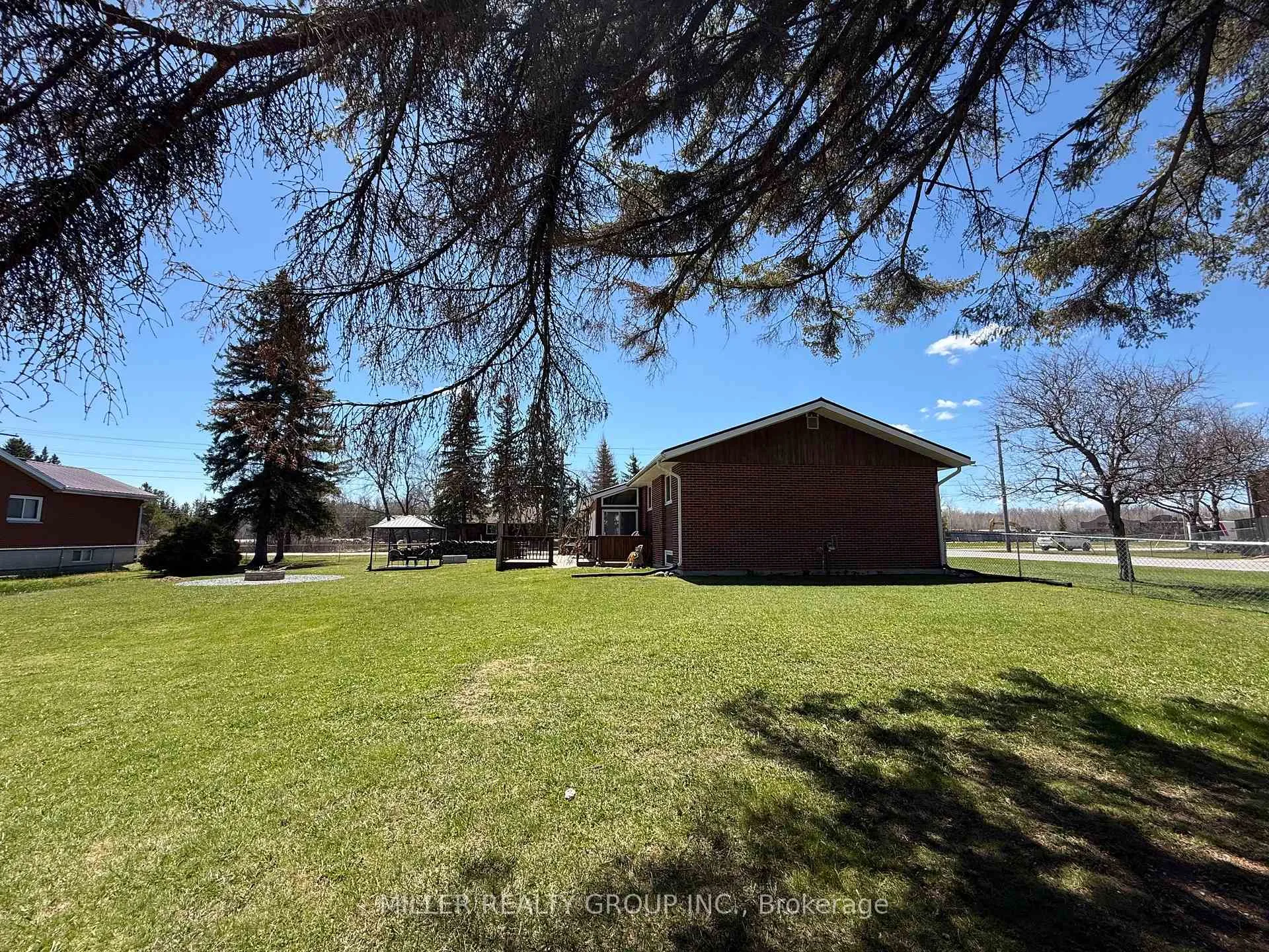 Photo 19 of 37 Tenth Avenue, Englehart — HOMEH