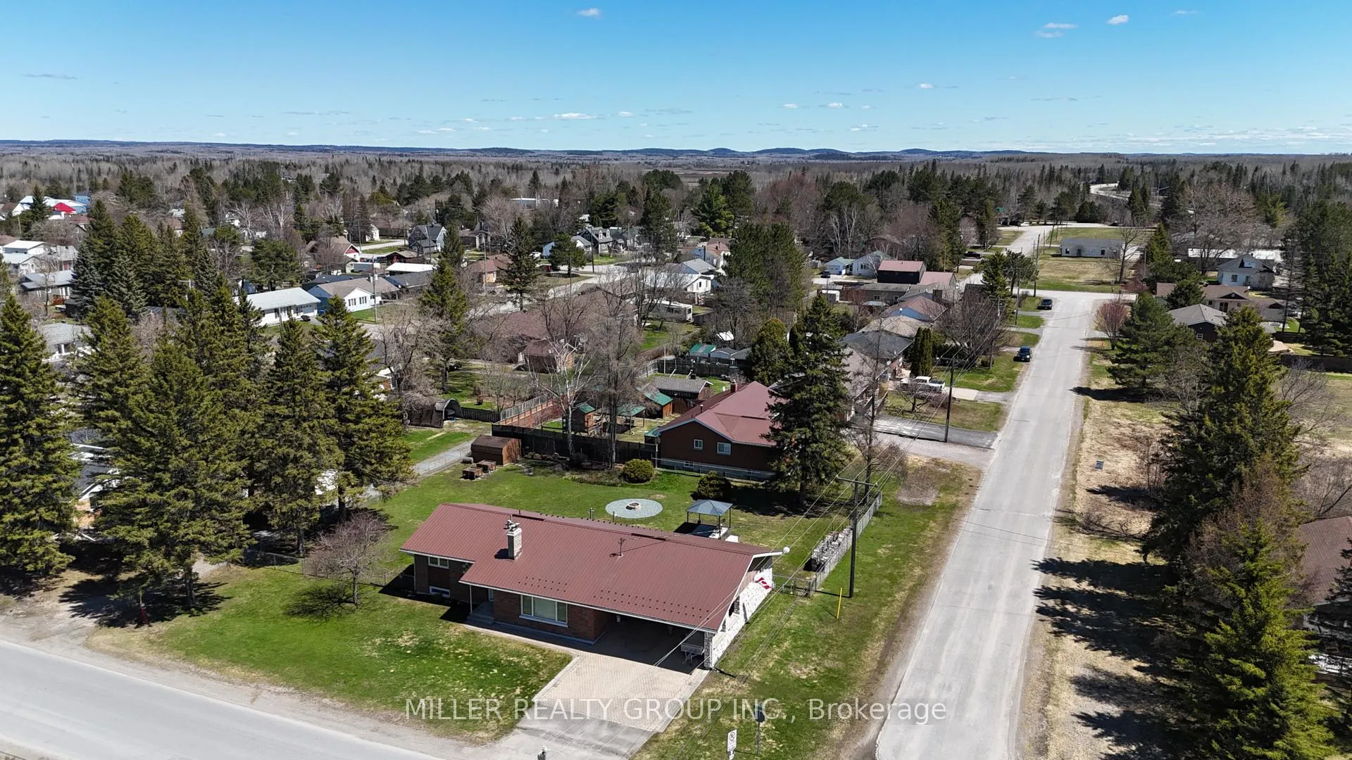Photo 20 of 37 Tenth Avenue, Englehart — HOMEH