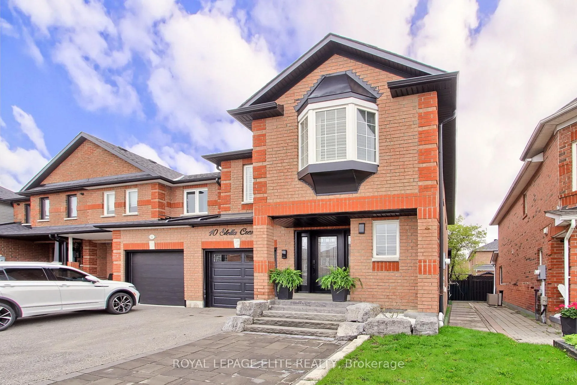Photo 3 of 10 Stella Crescent, Caledon, Bolton East — HOMEH