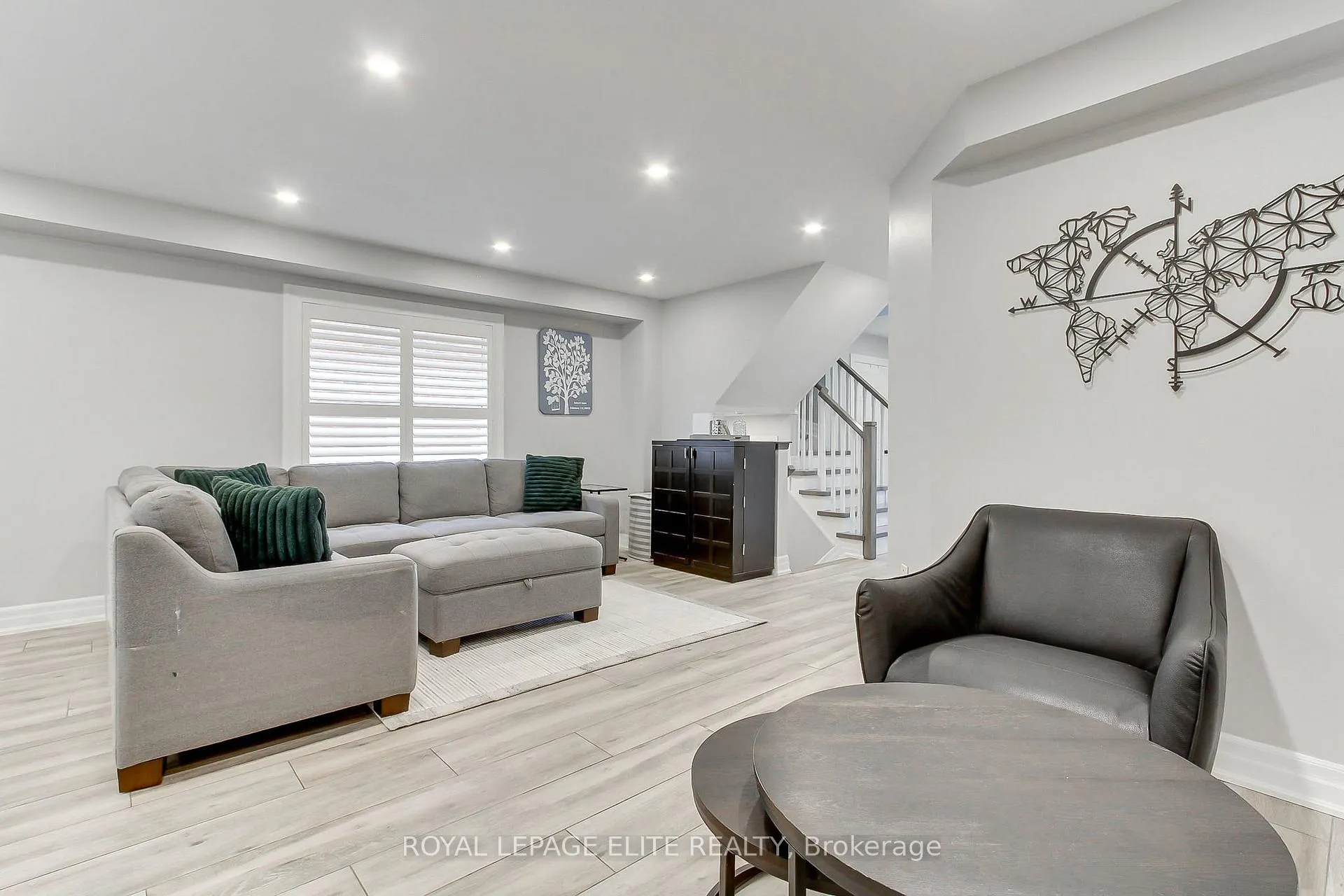 Photo 12 of 10 Stella Crescent, Caledon, Bolton East — HOMEH