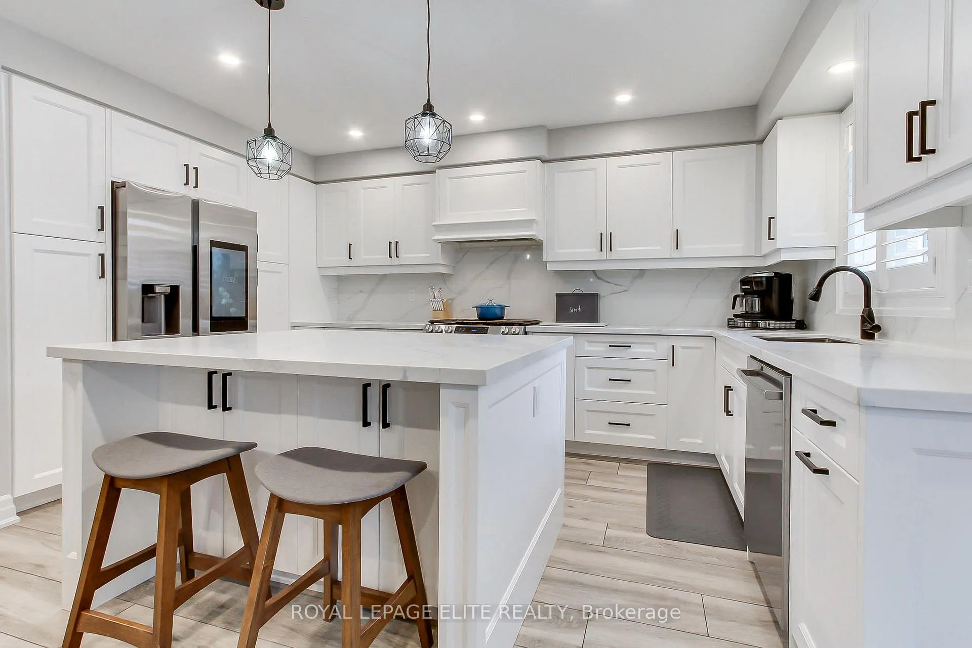 Photo 13 of 10 Stella Crescent, Caledon, Bolton East — HOMEH
