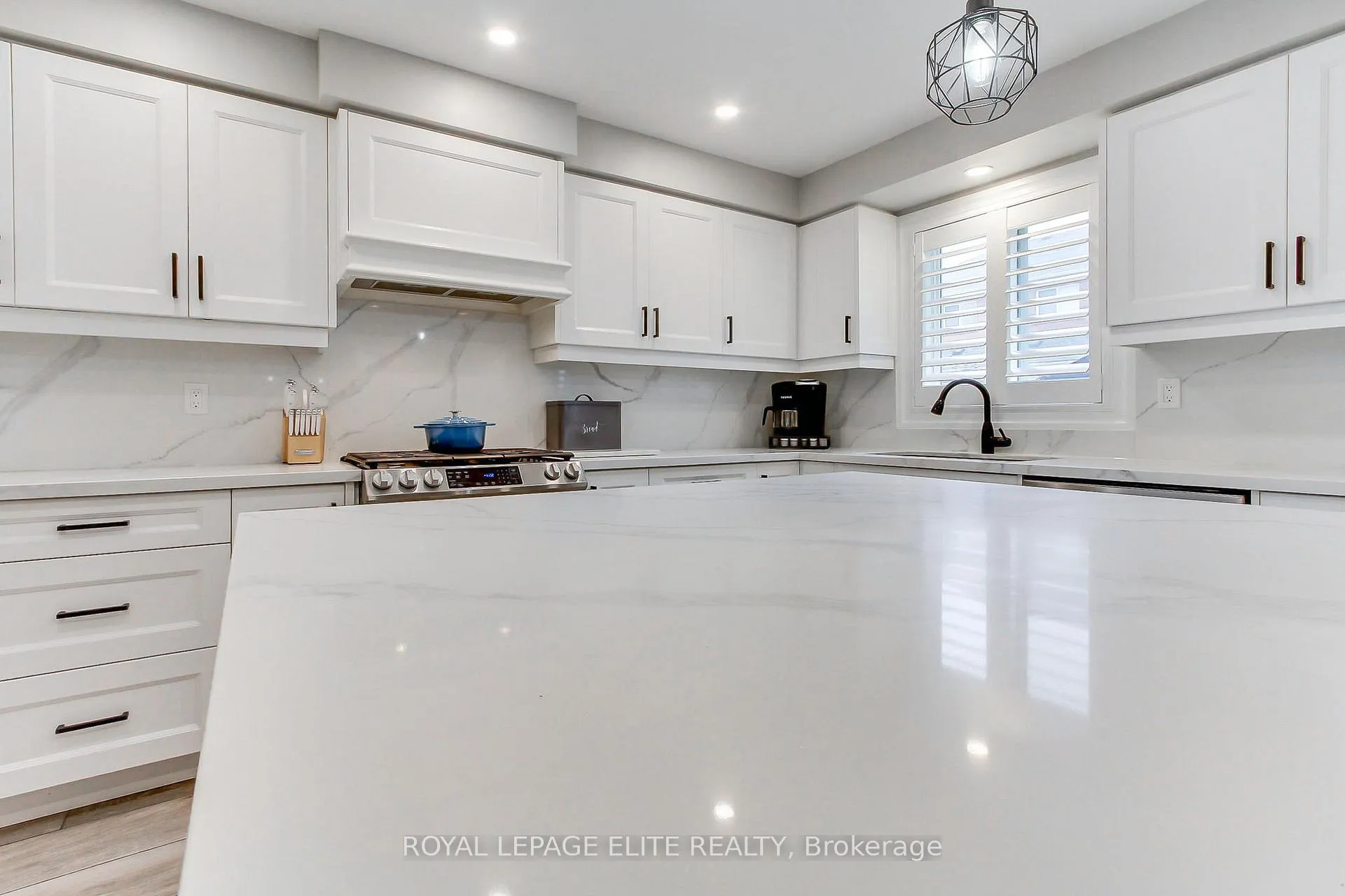 Photo 15 of 10 Stella Crescent, Caledon, Bolton East — HOMEH