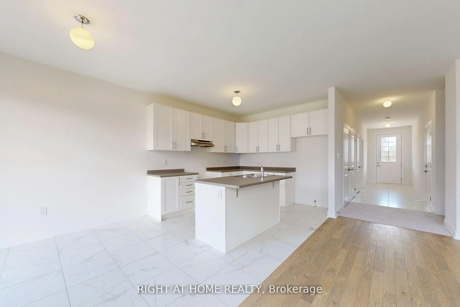 Photo 9 of 258 Duncan Street, Clearview, Stayner — HOMEH