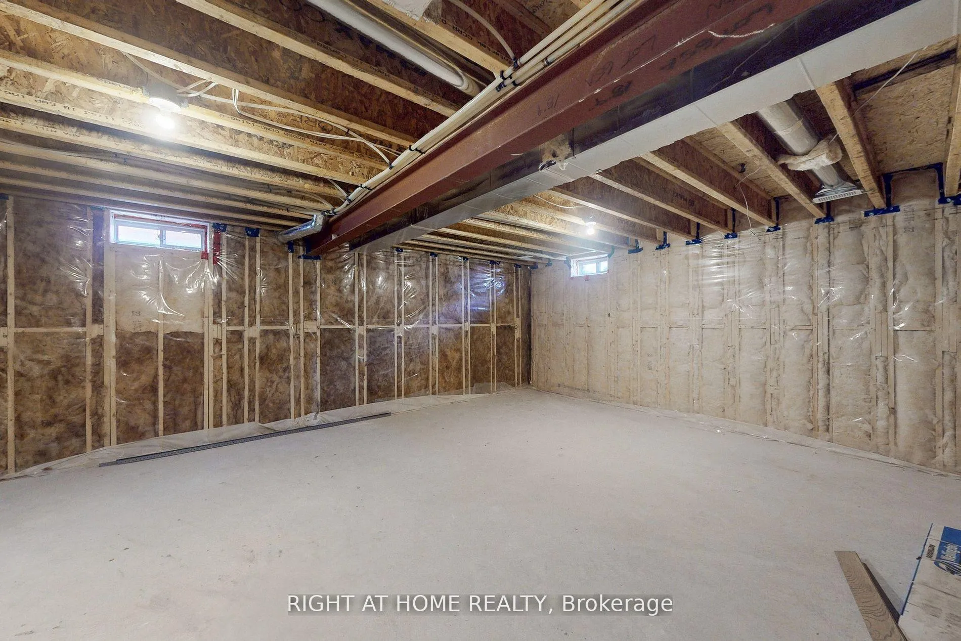 Photo 26 of 258 Duncan Street, Clearview, Stayner — HOMEH
