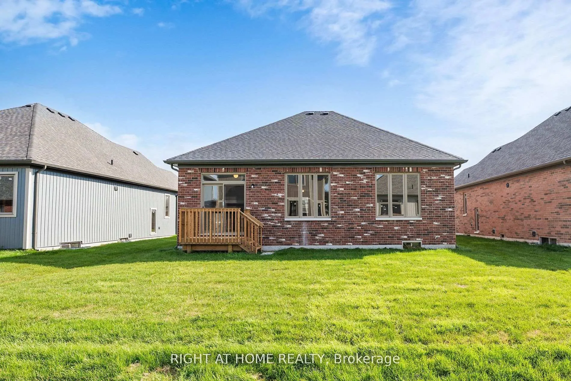 Photo 28 of 258 Duncan Street, Clearview, Stayner — HOMEH