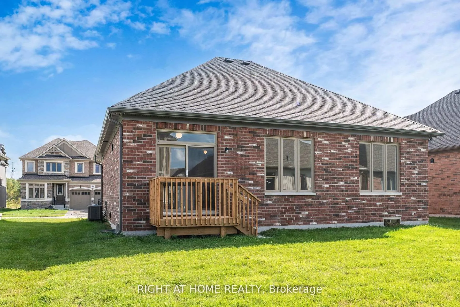 Photo 29 of 258 Duncan Street, Clearview, Stayner — HOMEH