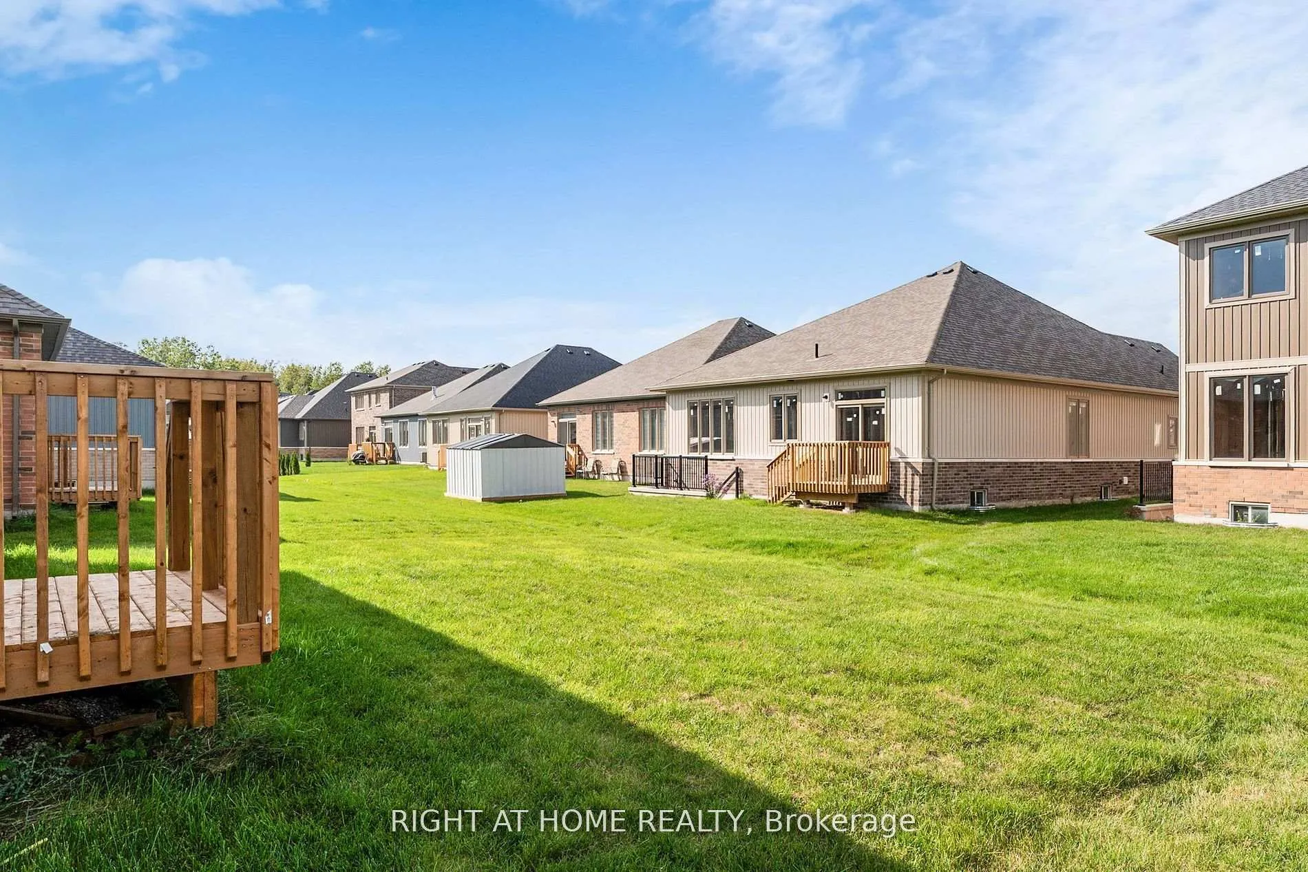 Photo 31 of 258 Duncan Street, Clearview, Stayner — HOMEH