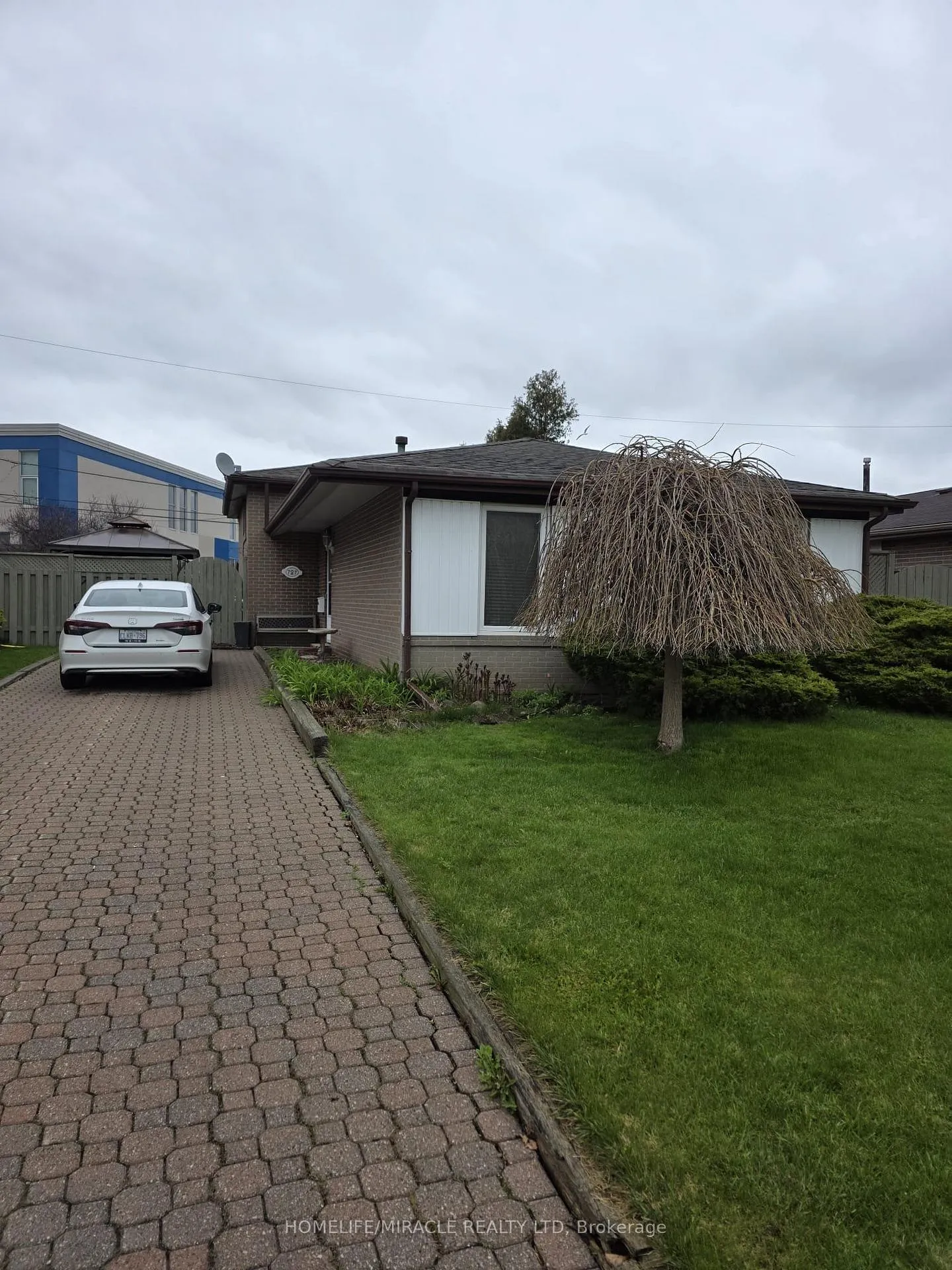 Photo 1 of 727 Kingfisher Drive, Pickering, Bay Ridges — HOMEH