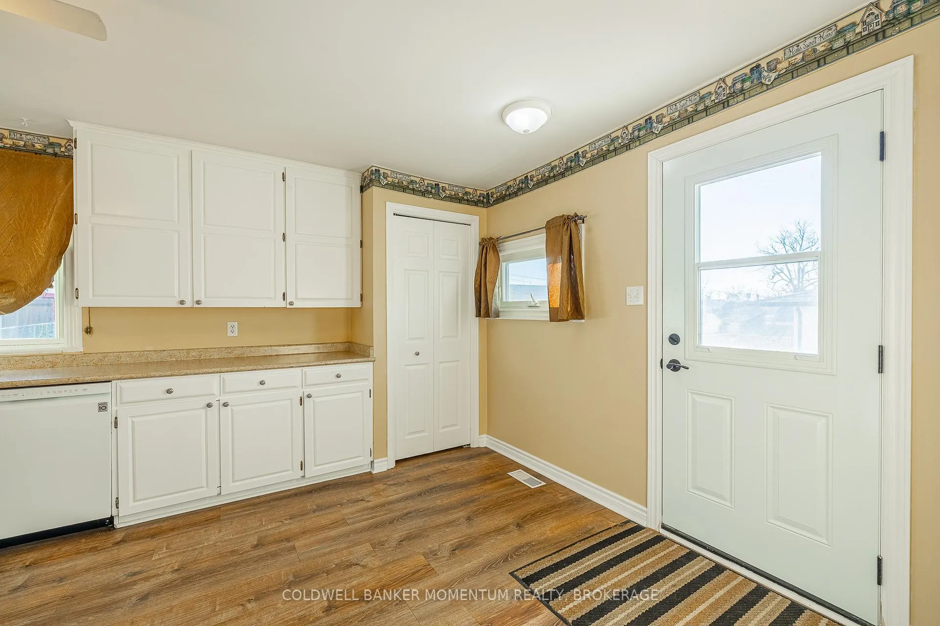 Photo 13 of 60 Patricia Street, Thorold, Thorold Downtown — HOMEH
