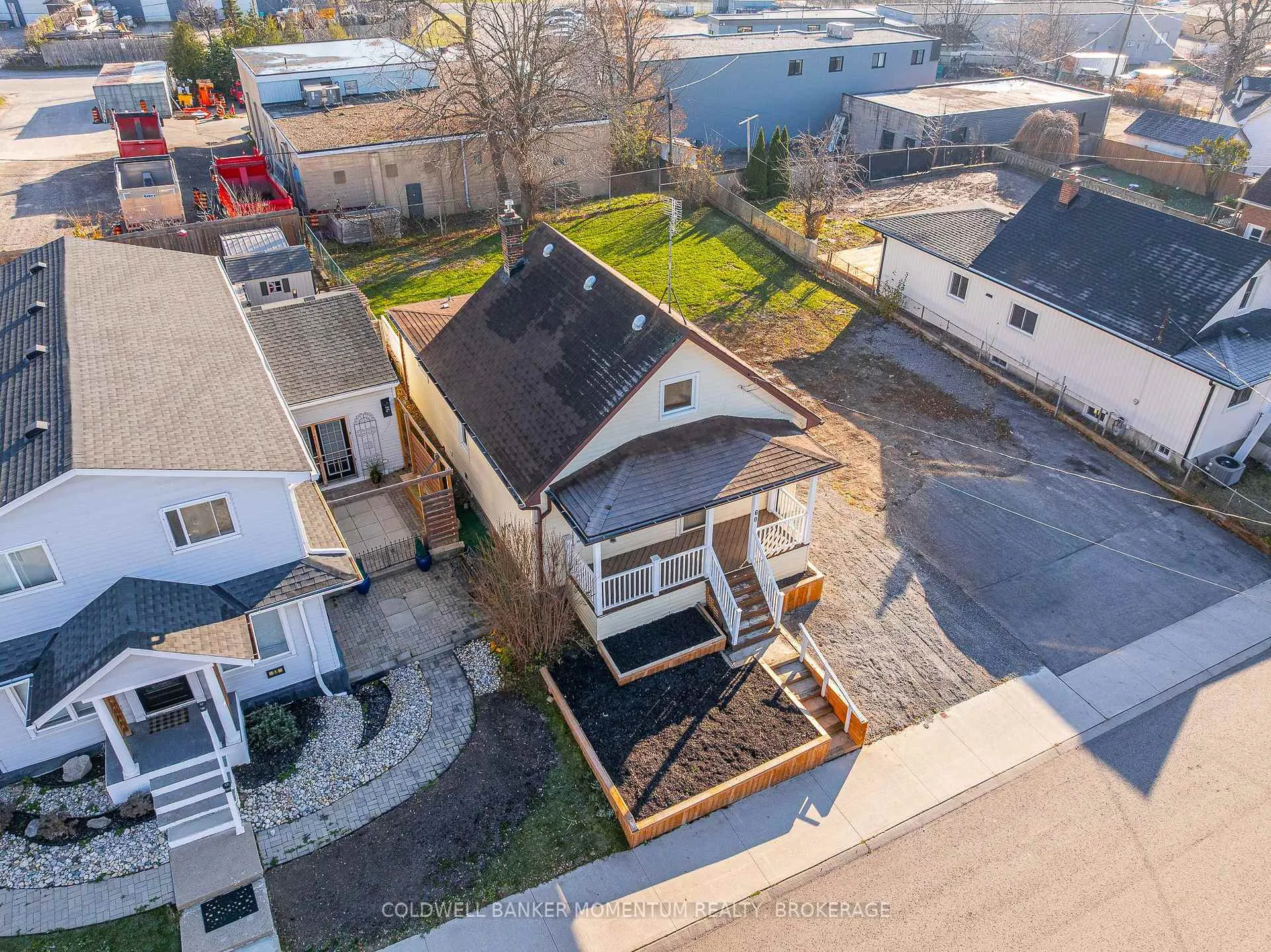 Photo 32 of 60 Patricia Street, Thorold, Thorold Downtown — HOMEH