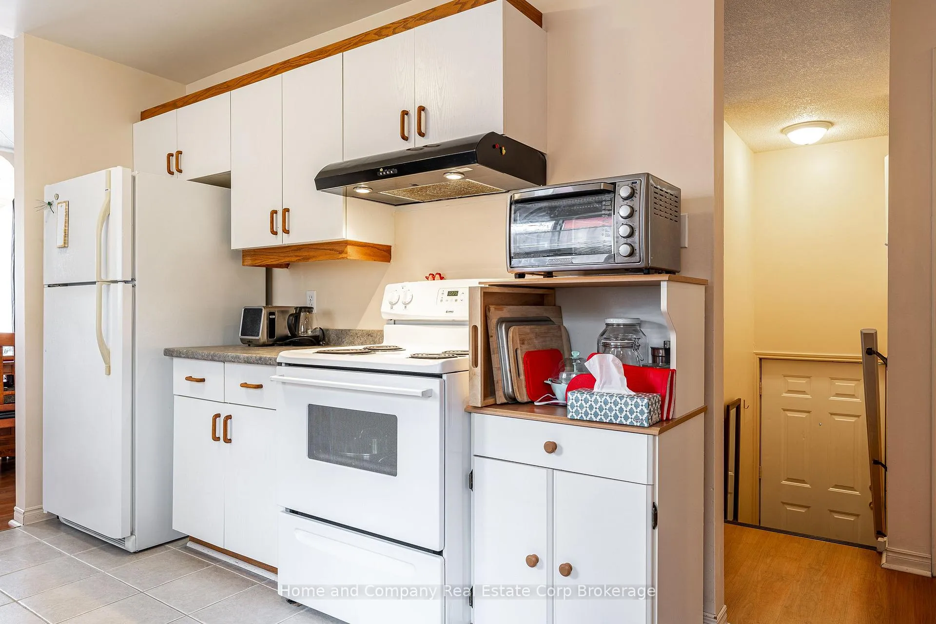 Photo 13 of 256 Huron Street, Stratford — HOMEH
