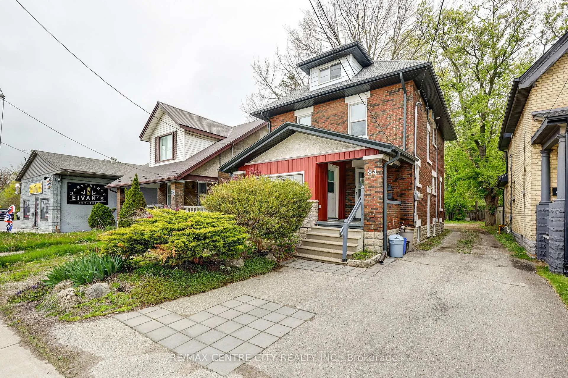 Photo 1 of 84 Wharncliffe Road S, London, South F — HOMEH