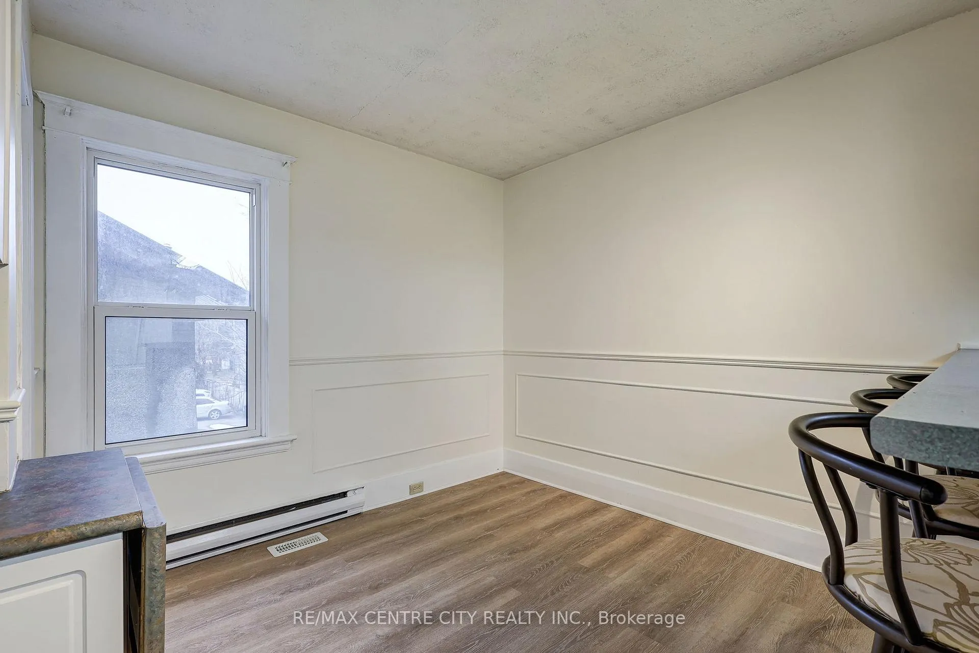Photo 36 of 84 Wharncliffe Road S, London, South F — HOMEH