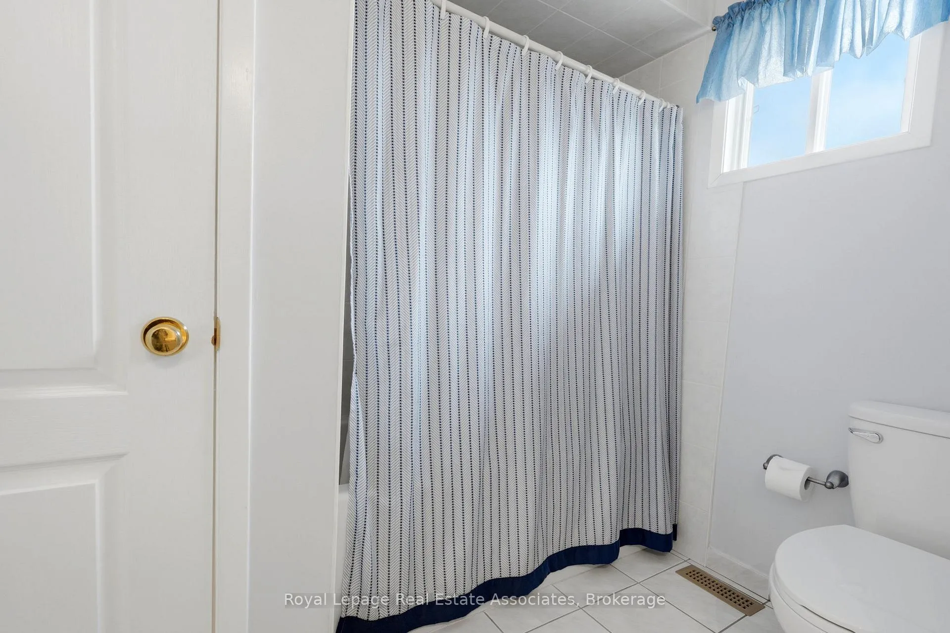 Photo 32 of 14 Beisel Court, Brampton, Heart Lake West — HOMEH
