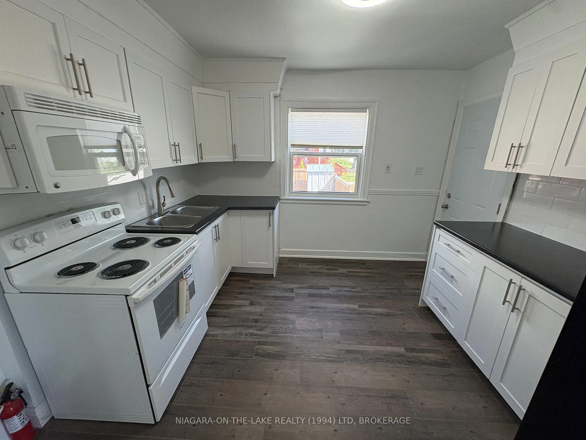 Photo 4 of 4887 Morrison Street S, Niagara Falls, Cherrywood — HOMEH