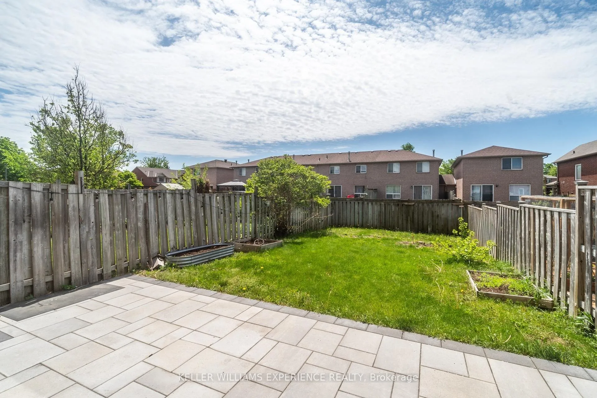 Photo 7 of 70 Weymouth Road, Barrie, Georgian Drive — HOMEH