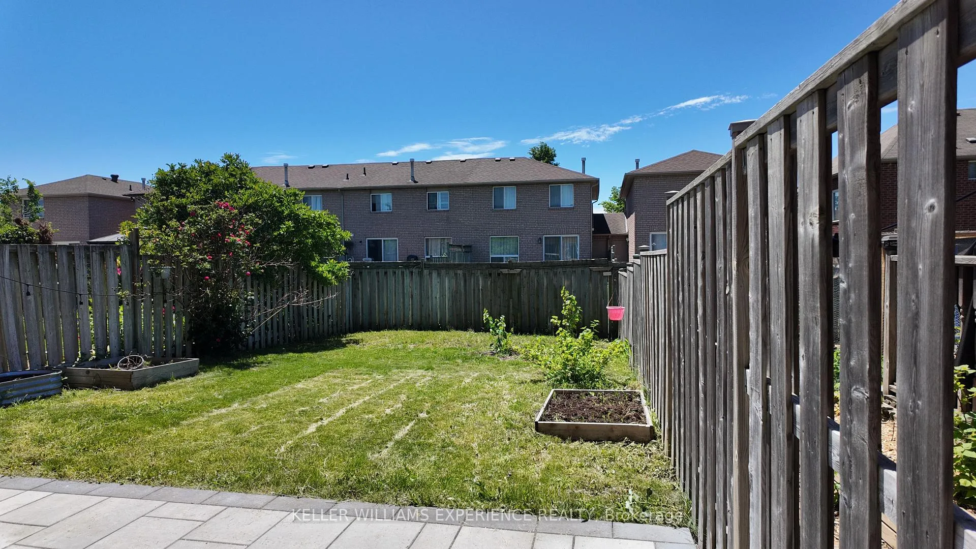 Photo 9 of 70 Weymouth Road, Barrie, Georgian Drive — HOMEH