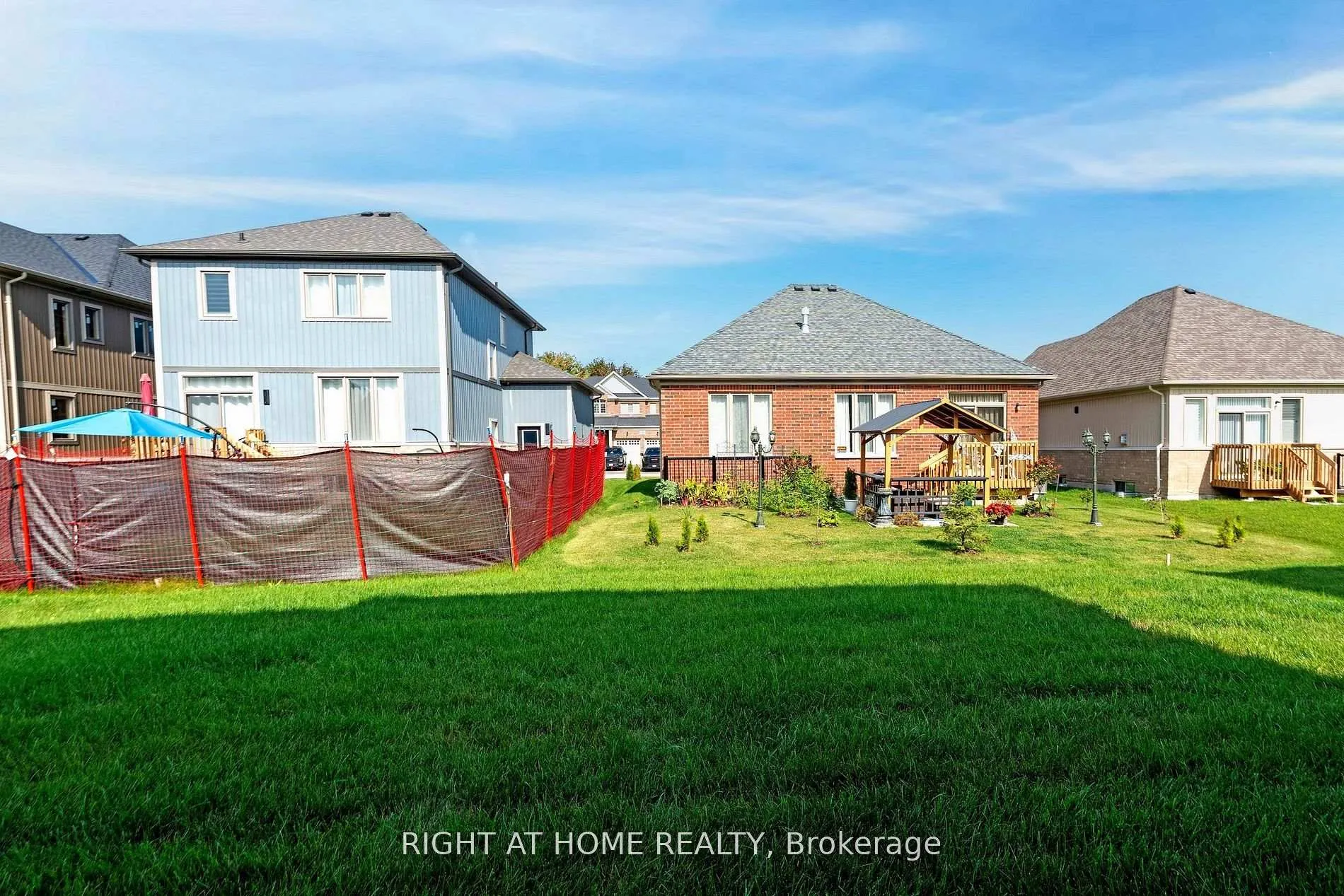 Photo 5 of 262 Duncan Street, Clearview, Stayner — HOMEH