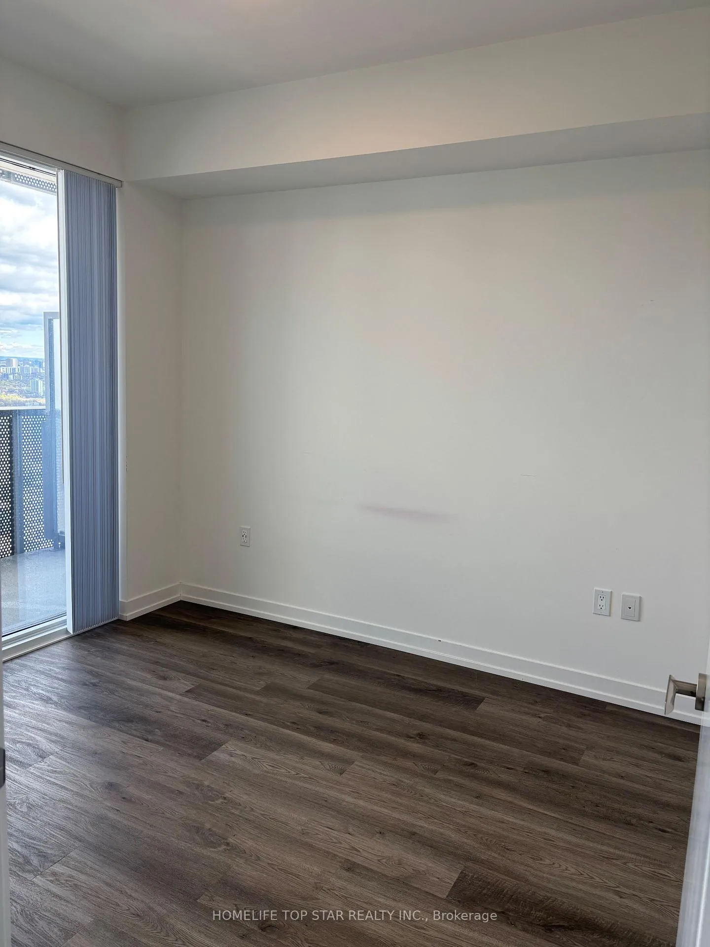 Photo 8 of Unit 7202, 55 Cooper Street, Toronto, Waterfront Communities — HOMEH