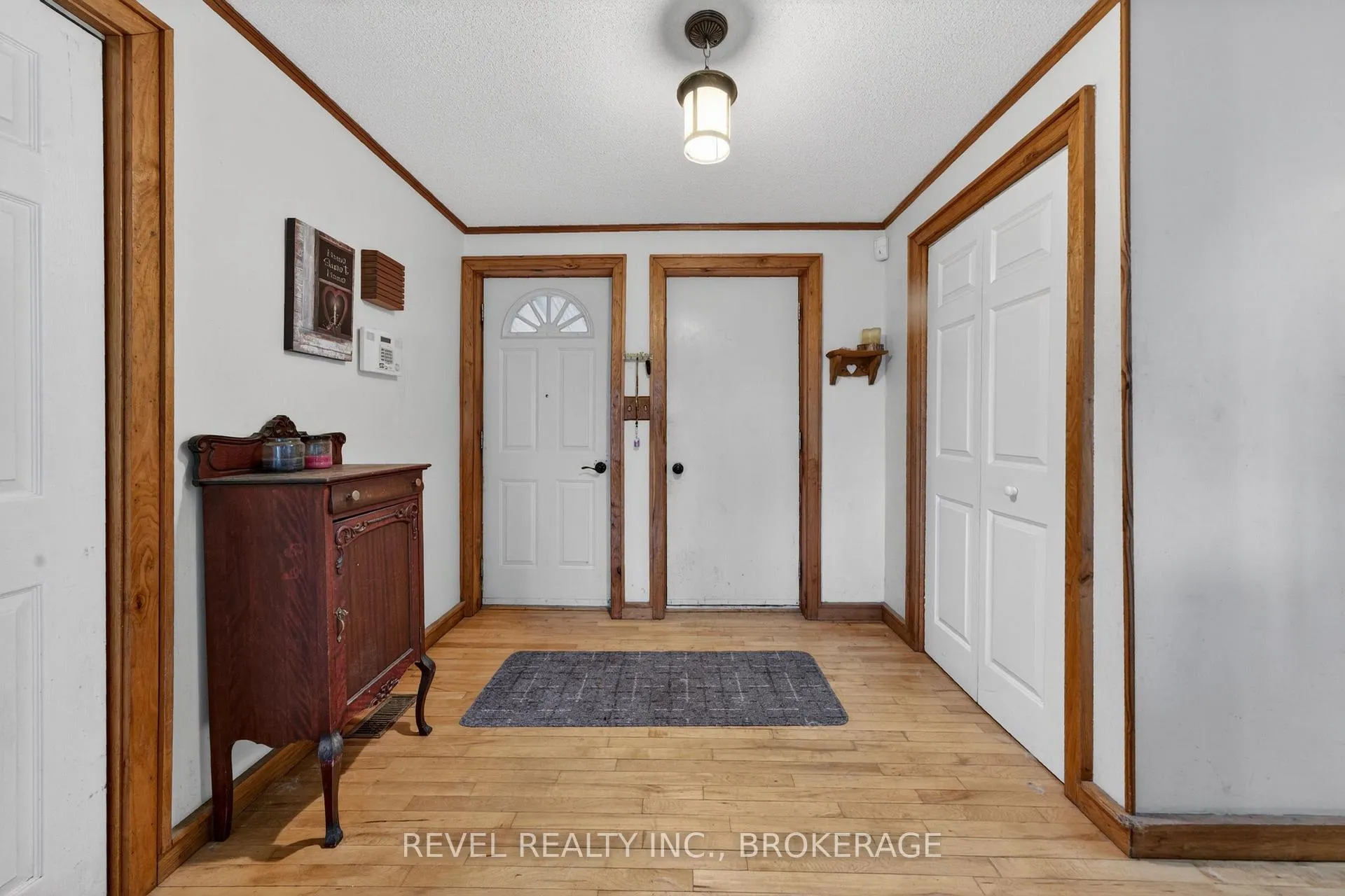 Photo 5 of 4331 Mill Street, Frontenac, Frontenac South — HOMEH