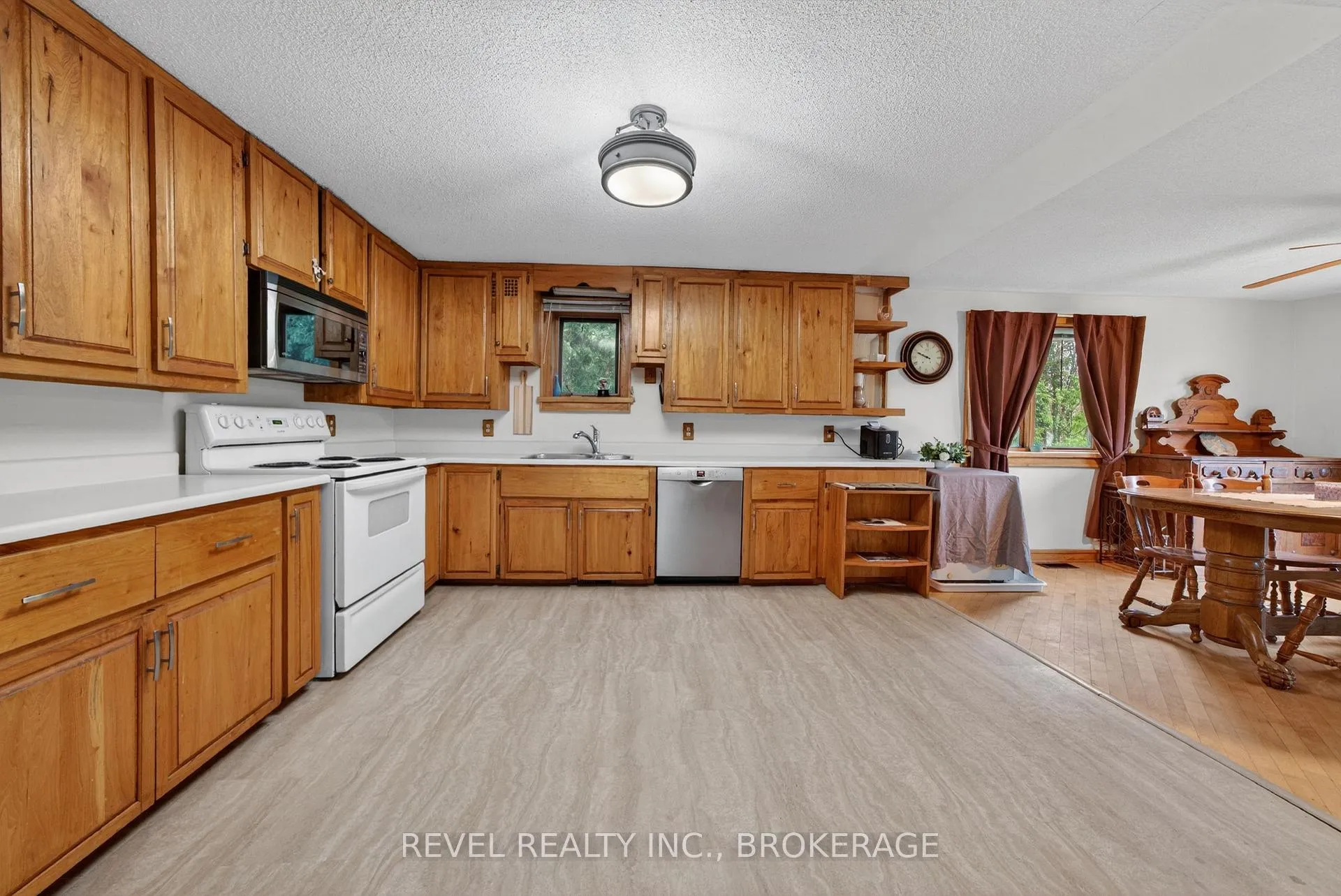 Photo 7 of 4331 Mill Street, Frontenac, Frontenac South — HOMEH