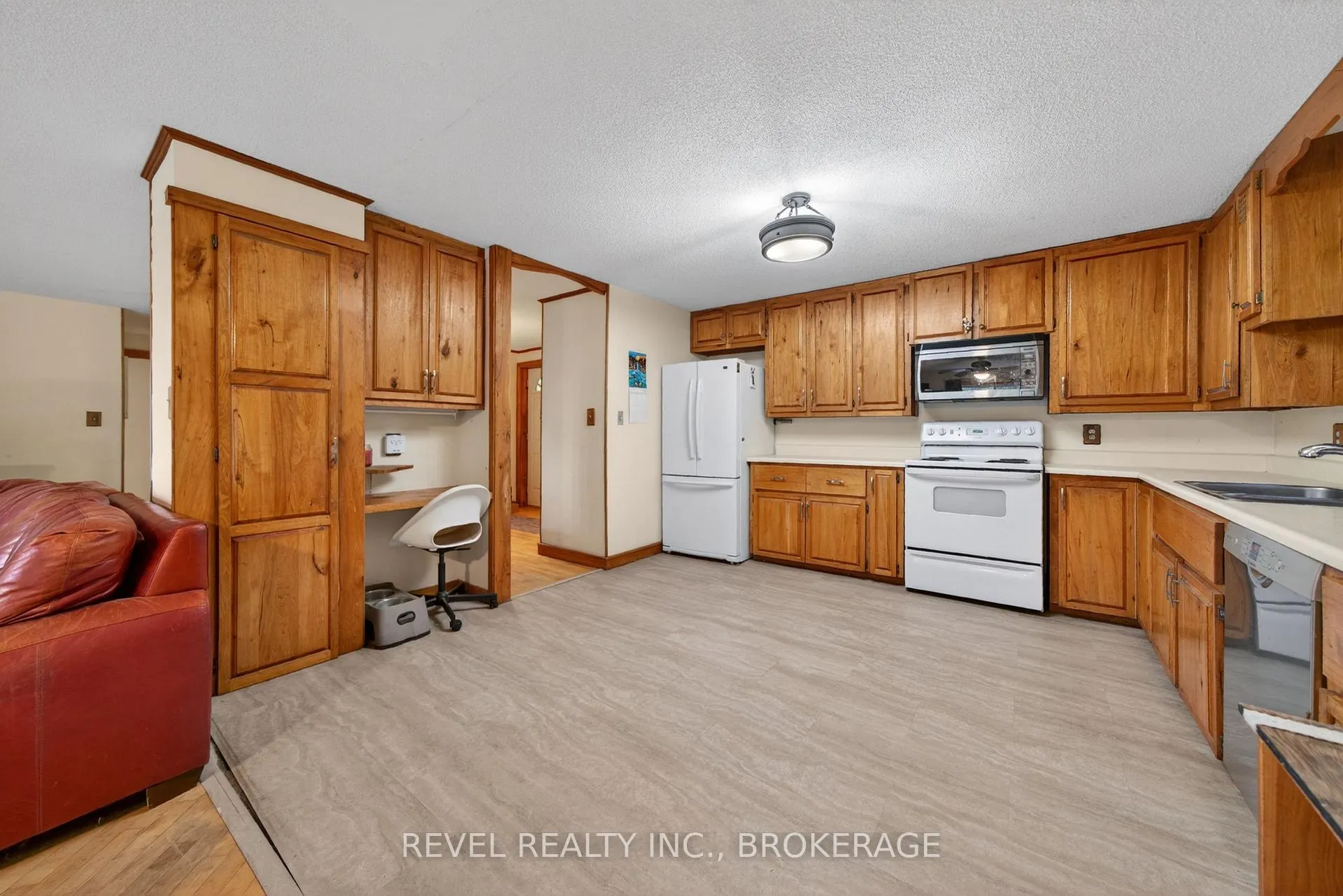 Photo 10 of 4331 Mill Street, Frontenac, Frontenac South — HOMEH