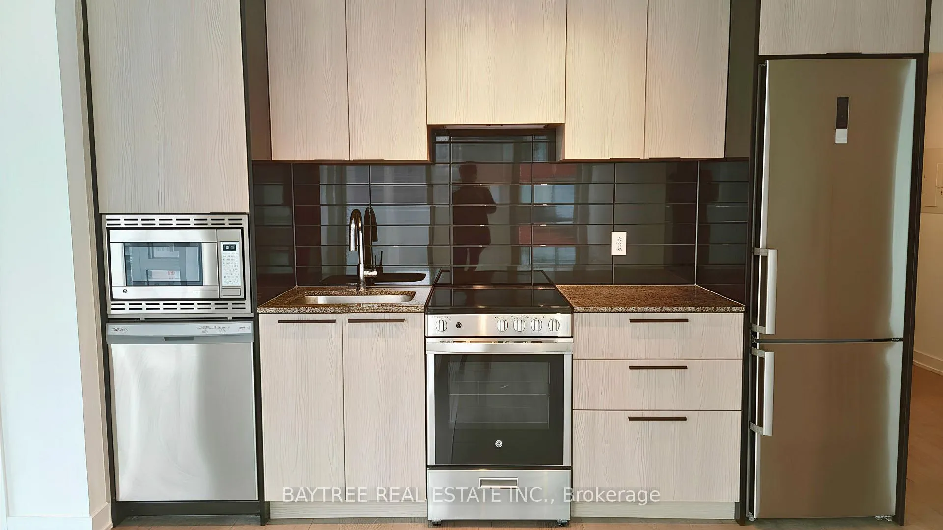Photo 11 of Unit 1305, 501 Yonge Street, Toronto, Church-Yonge Corridor — HOMEH