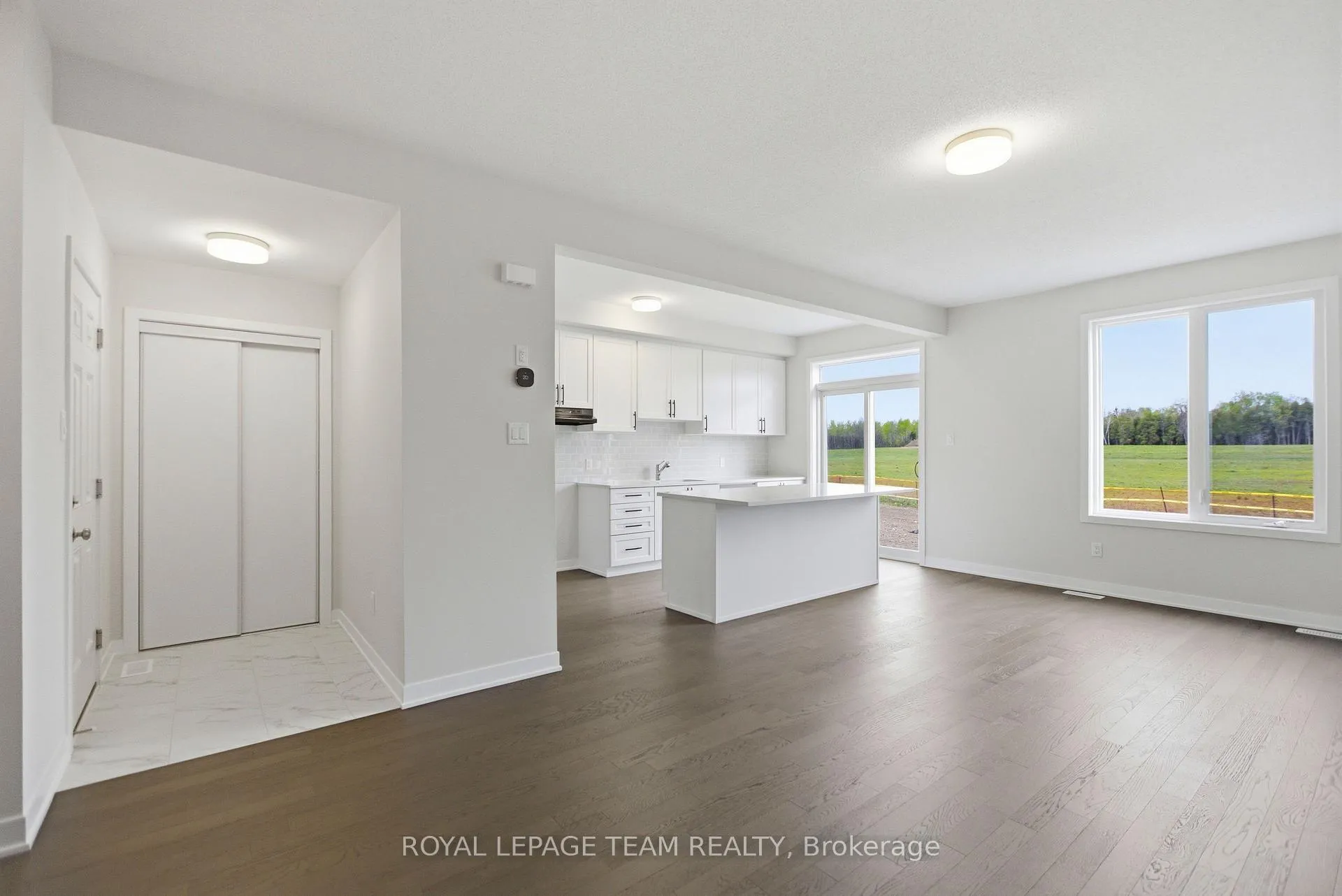 Photo 5 of 984 De Pencier Drive, North Grenville, North Grenville Twp (Kemptville South) — HOMEH
