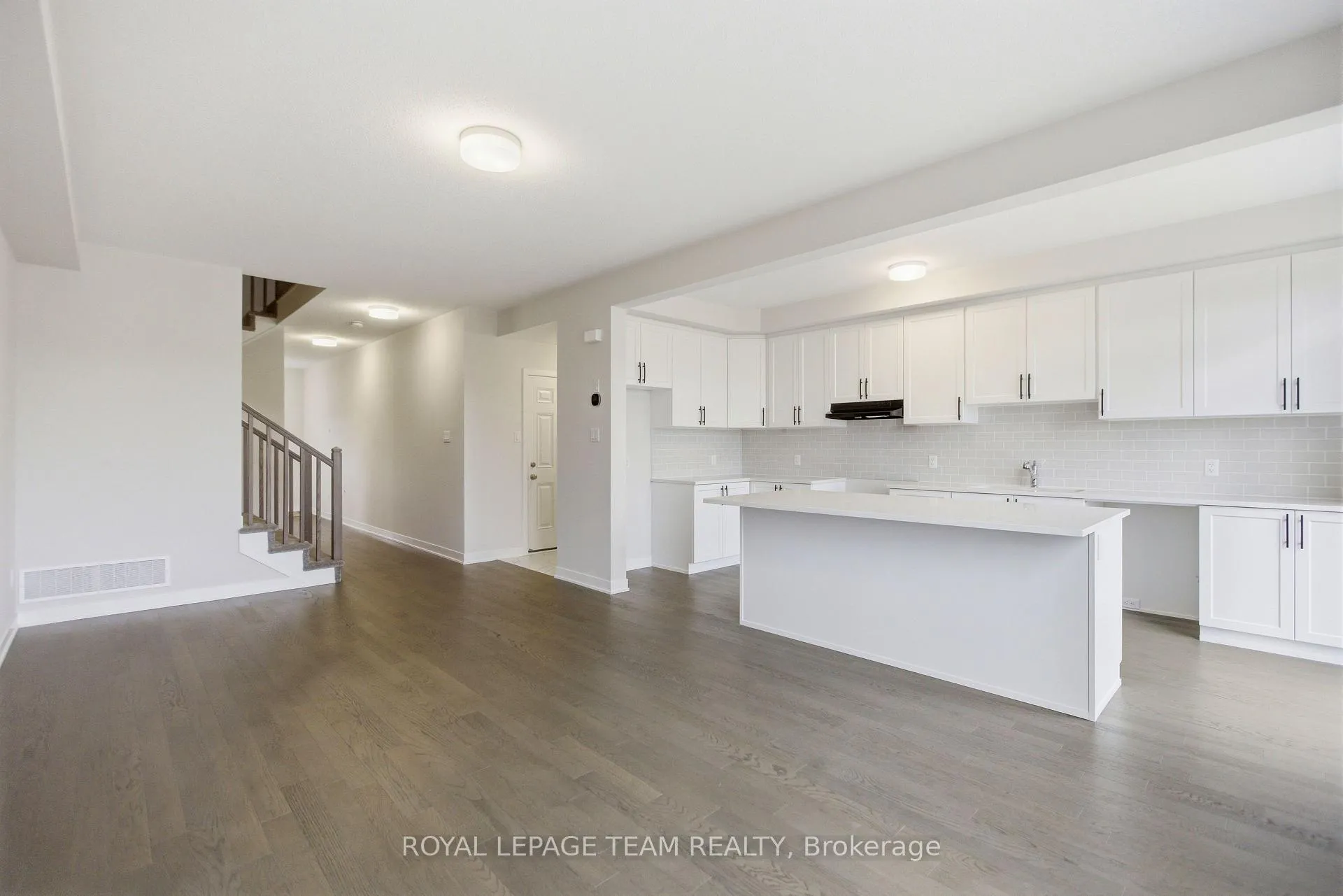 Photo 6 of 984 De Pencier Drive, North Grenville, North Grenville Twp (Kemptville South) — HOMEH