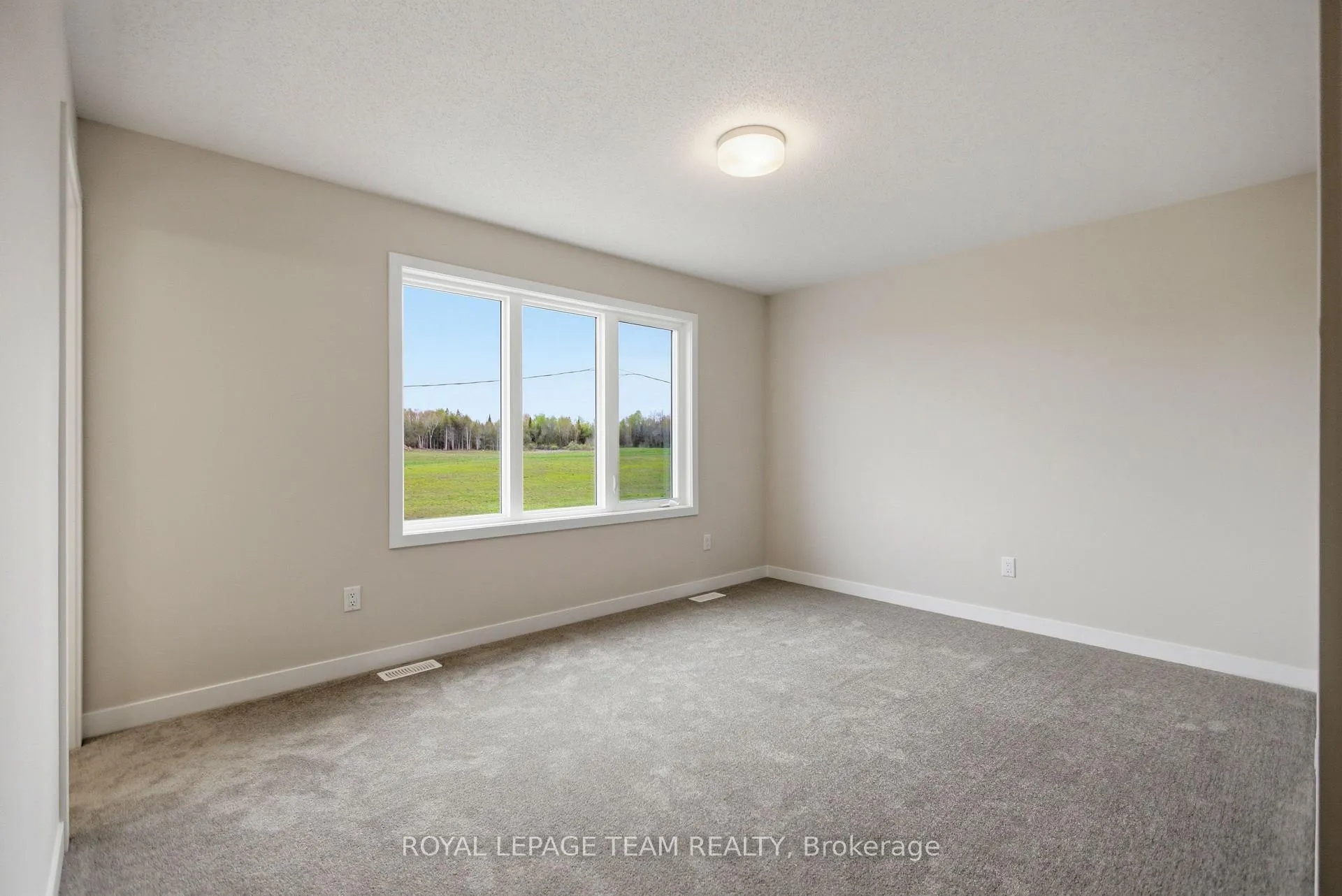 Photo 12 of 984 De Pencier Drive, North Grenville, North Grenville Twp (Kemptville South) — HOMEH