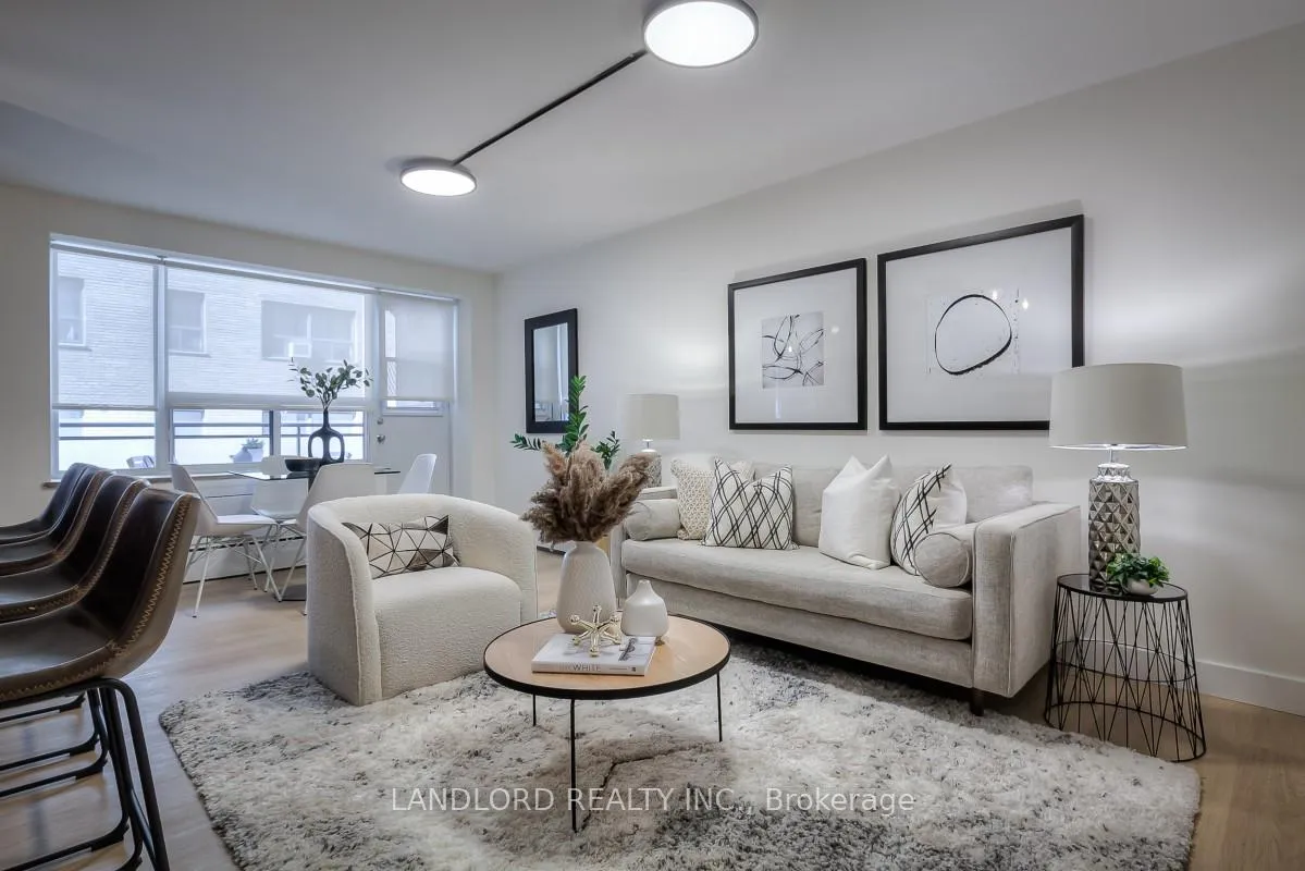 Photo 3 of Unit 409, 420 Eglinton Avenue E, Toronto, Mount Pleasant East — HOMEH