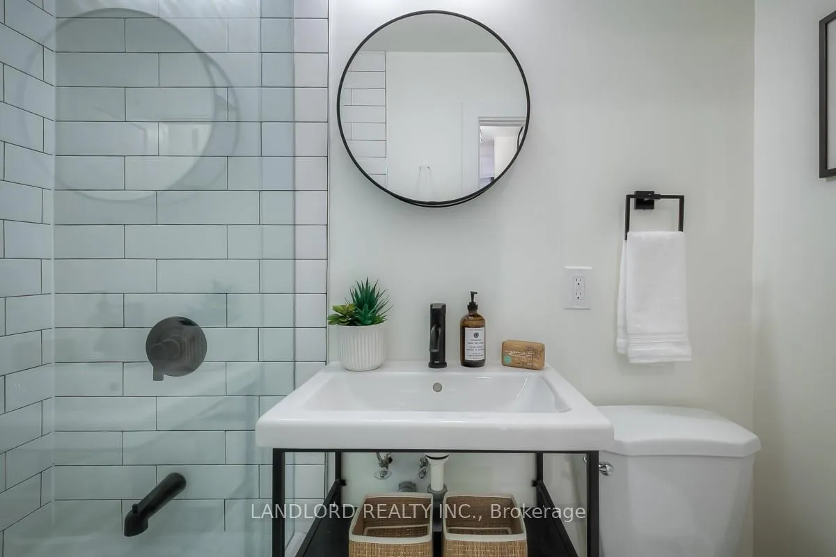 Photo 23 of Unit 409, 420 Eglinton Avenue E, Toronto, Mount Pleasant East — HOMEH