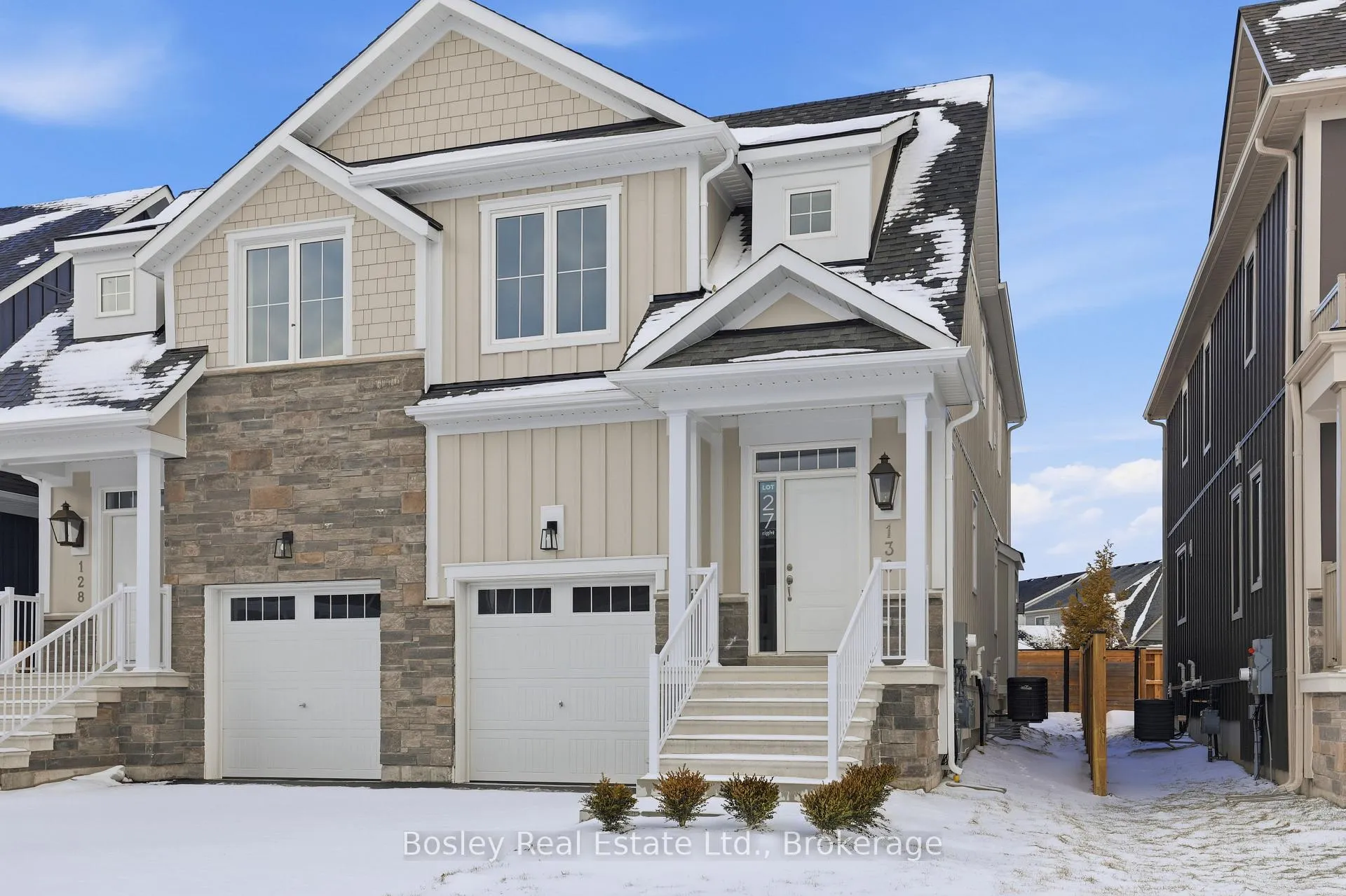 Photo 2 of 130 White Oak Crescent, Blue Mountains — HOMEH