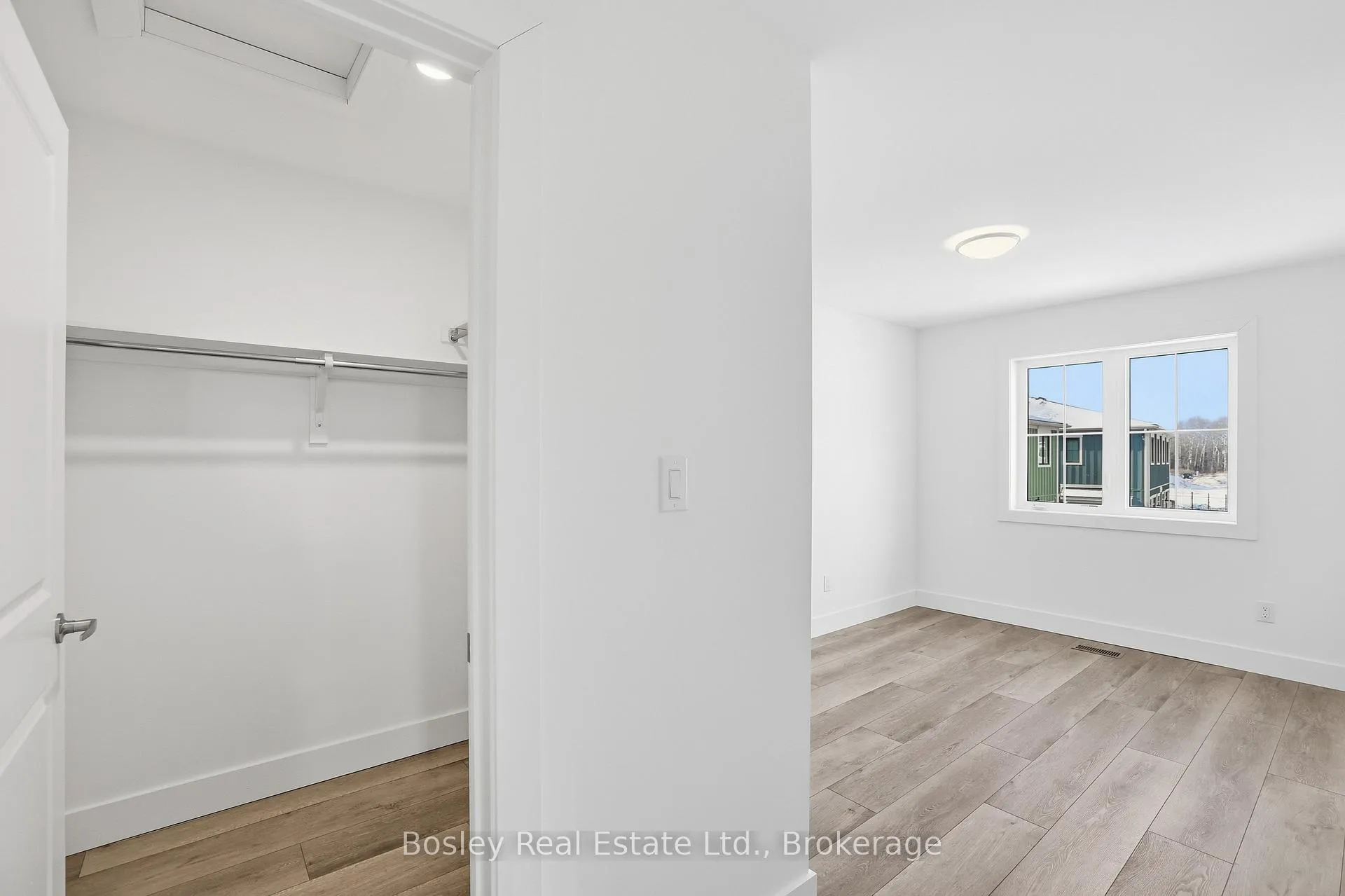 Photo 29 of 130 White Oak Crescent, Blue Mountains — HOMEH