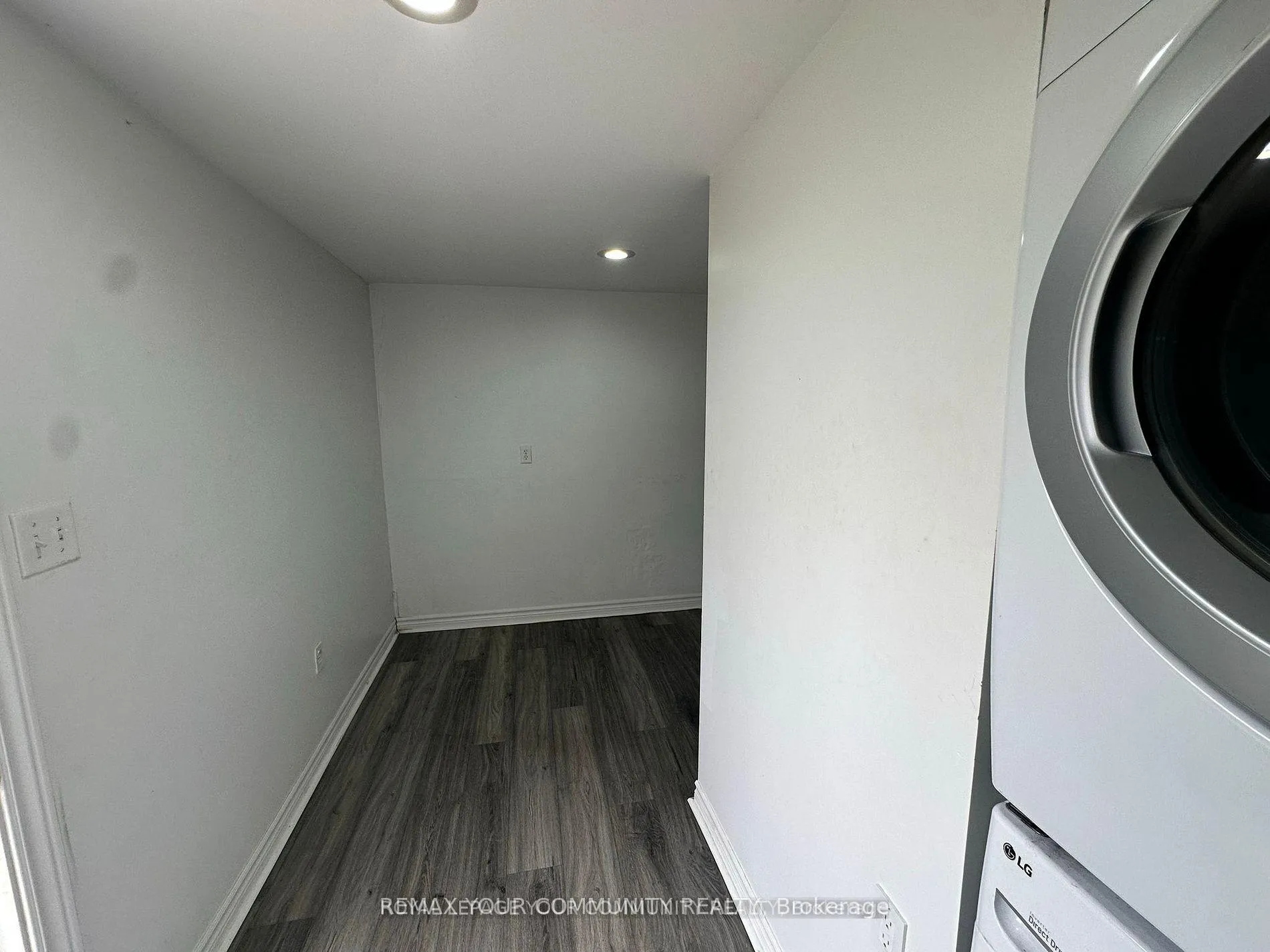 Photo 11 of 945 Yonge Street, Barrie, Painswick South — HOMEH