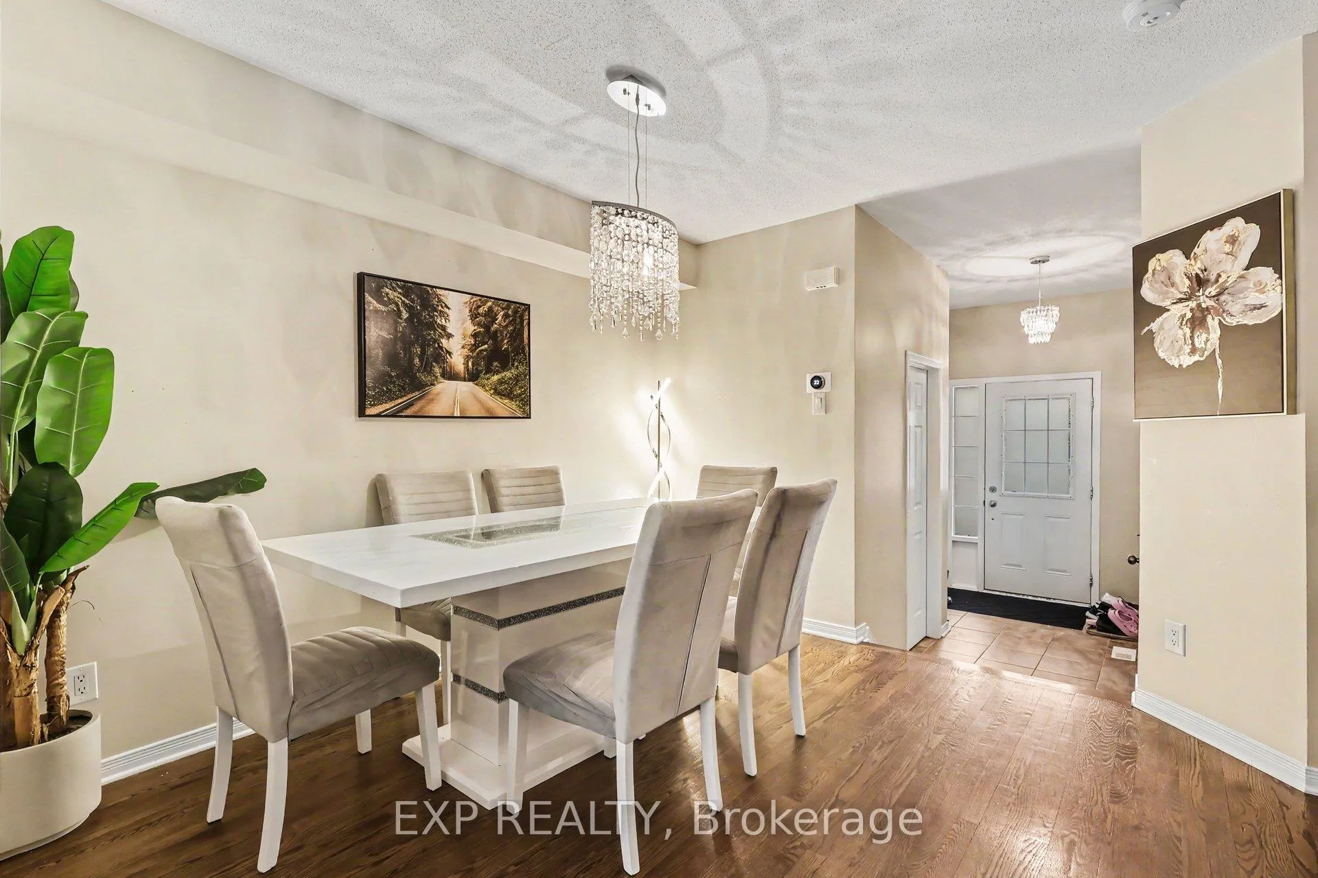 Photo 4 of 273 Rolling Meadow Crescent, Ottawa, Mer Bleue/Bradley Estates/Anderson Park — HOMEH