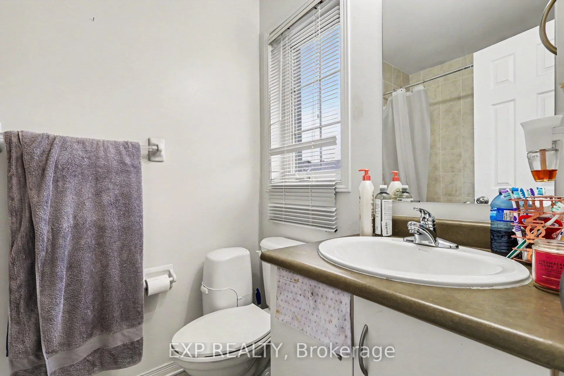 Photo 12 of 273 Rolling Meadow Crescent, Ottawa, Mer Bleue/Bradley Estates/Anderson Park — HOMEH