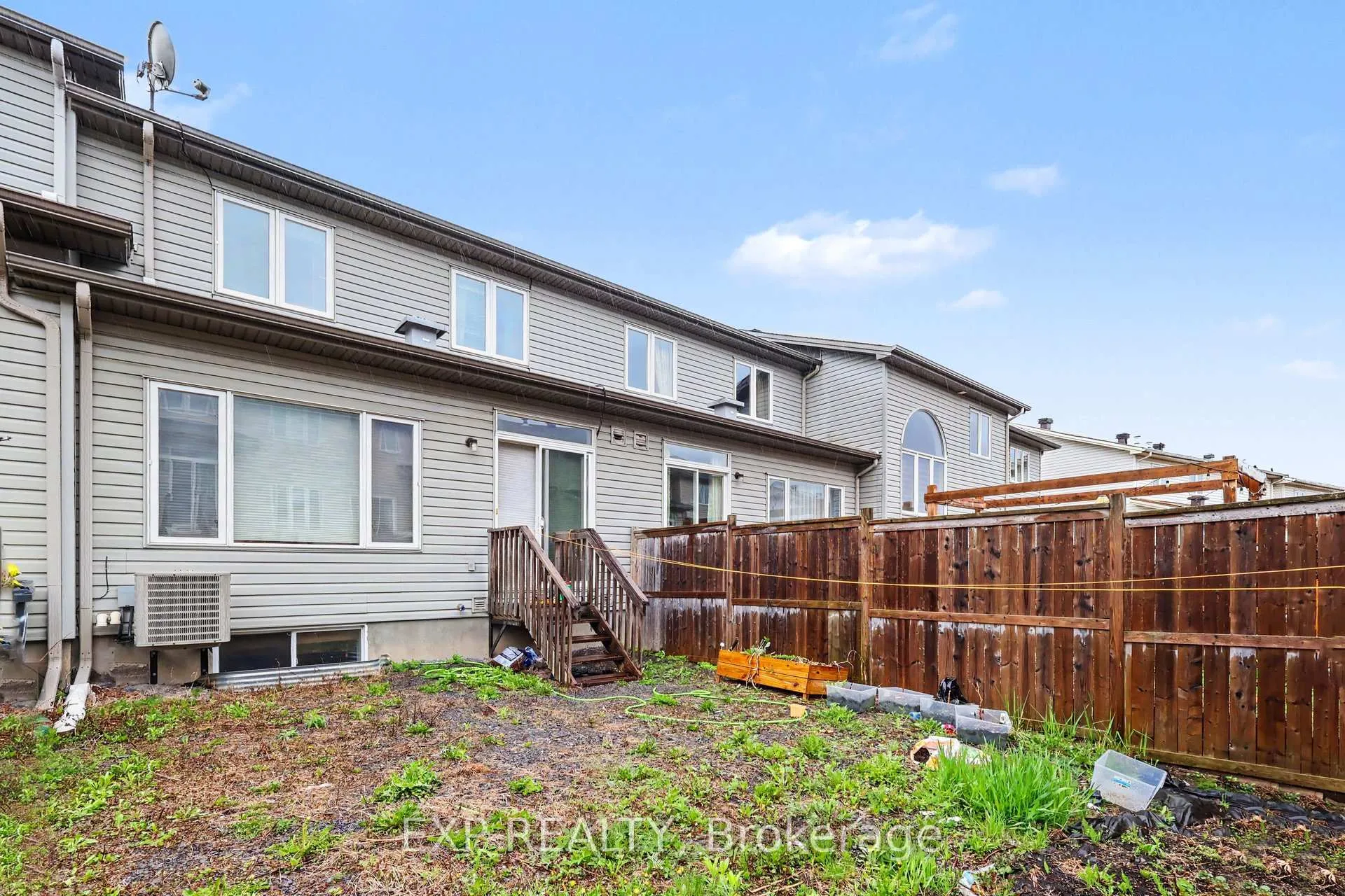 Photo 19 of 273 Rolling Meadow Crescent, Ottawa, Mer Bleue/Bradley Estates/Anderson Park — HOMEH