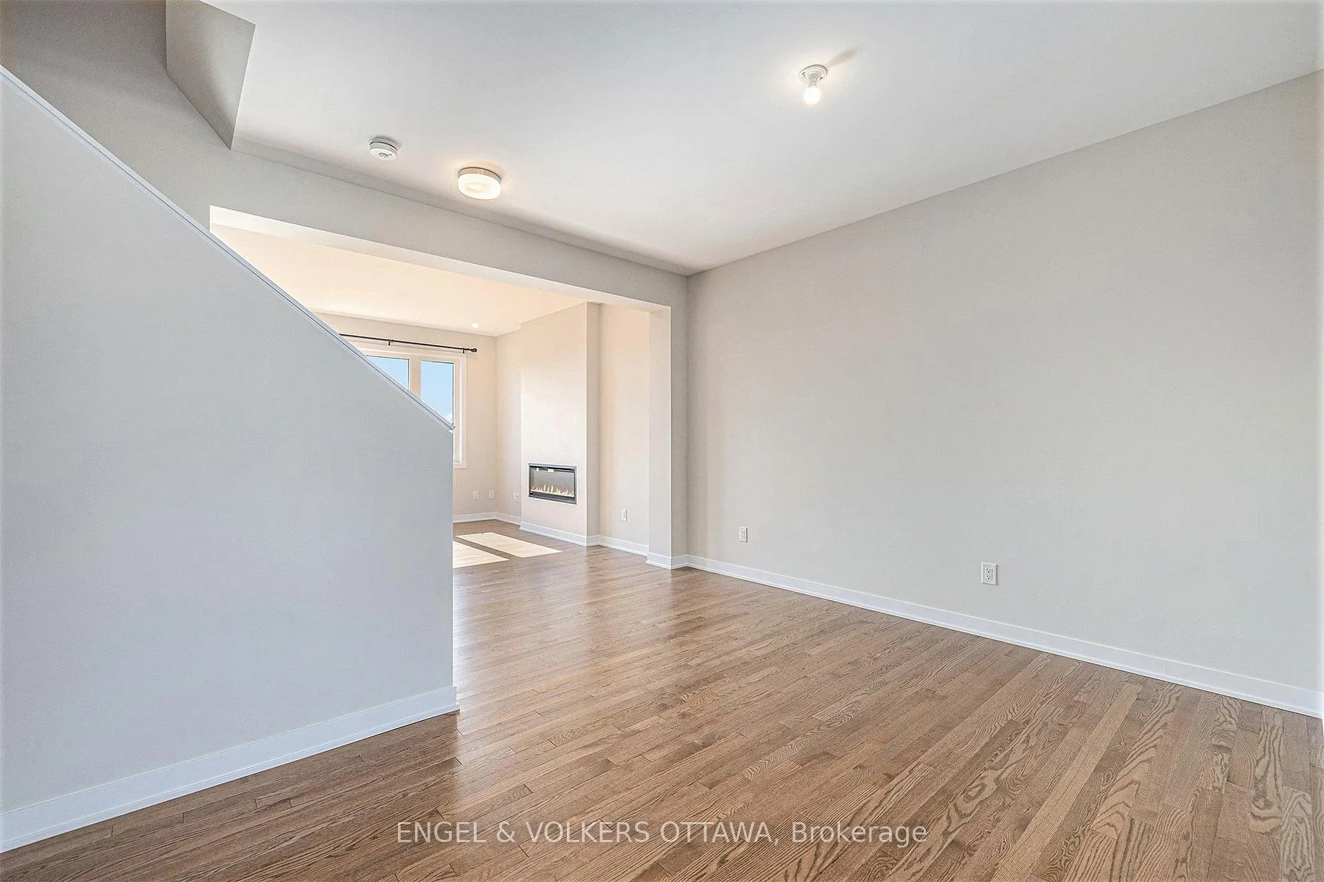 Photo 7 of 146 Beebalm Crescent, Ottawa, Barrhaven - Half Moon Bay — HOMEH
