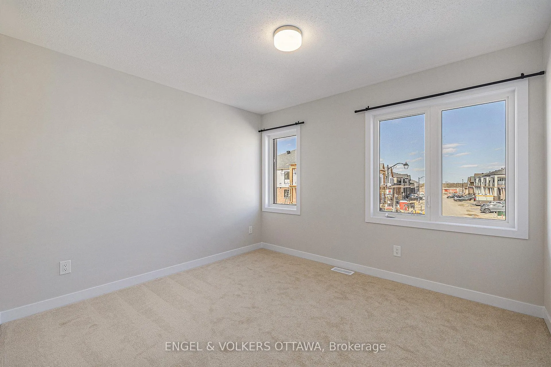 Photo 16 of 146 Beebalm Crescent, Ottawa, Barrhaven - Half Moon Bay — HOMEH
