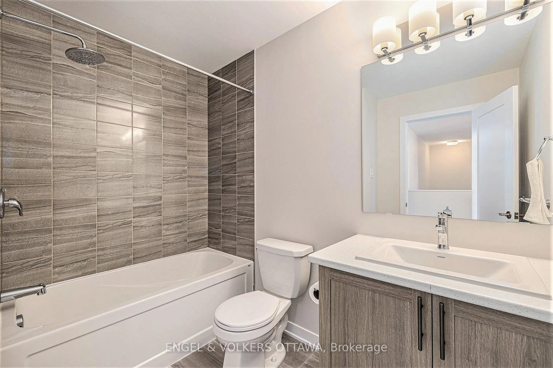 Photo 18 of 146 Beebalm Crescent, Ottawa, Barrhaven - Half Moon Bay — HOMEH
