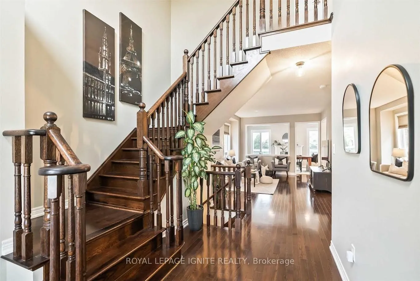 Photo 5 of 54 Albert Street, Clarington, Bowmanville — HOMEH