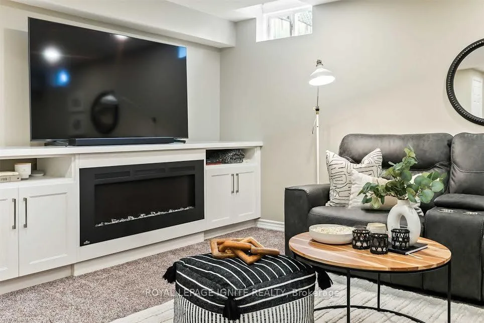 Photo 25 of 54 Albert Street, Clarington, Bowmanville — HOMEH